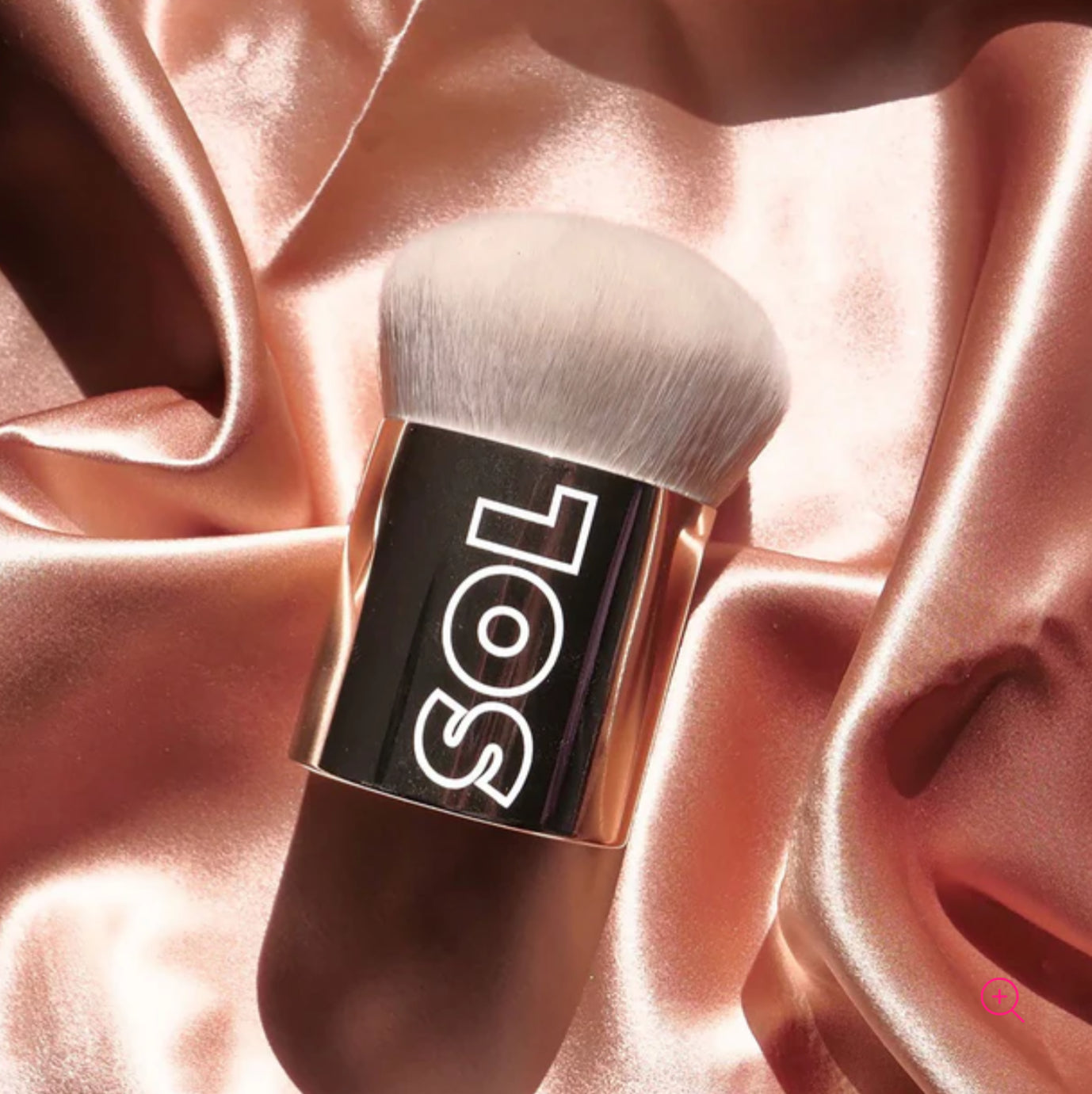 Sol Body- Colour Pop- Rounded Kabuki Brush