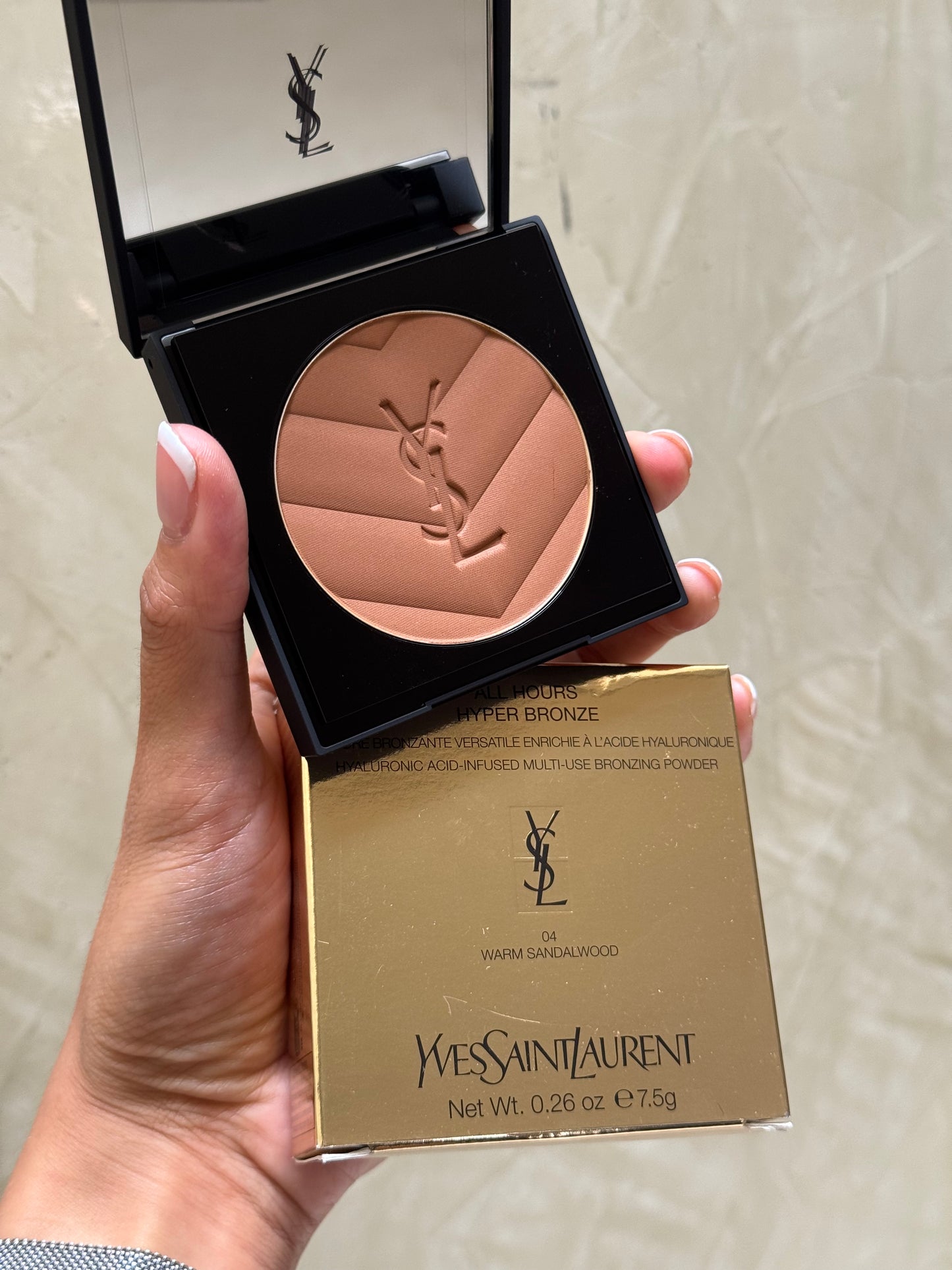 Yves Saint Laurent All Hours 24H Hyper Sunkissed Glow Bronzer TONO-04 Warm Sandalwood