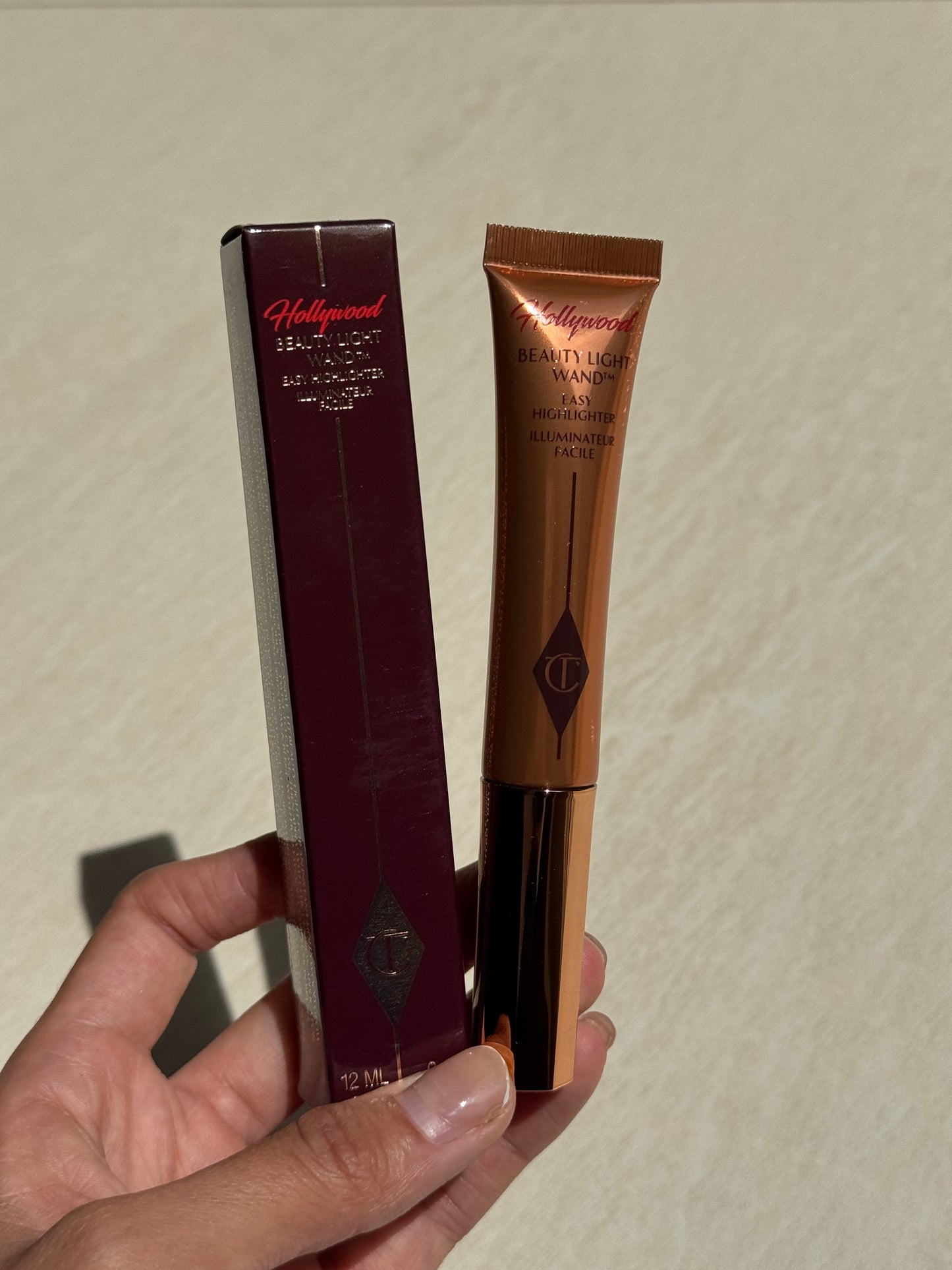 Charlotte Tilbury Beauty Highlighter Wand- SPOTLIGHT