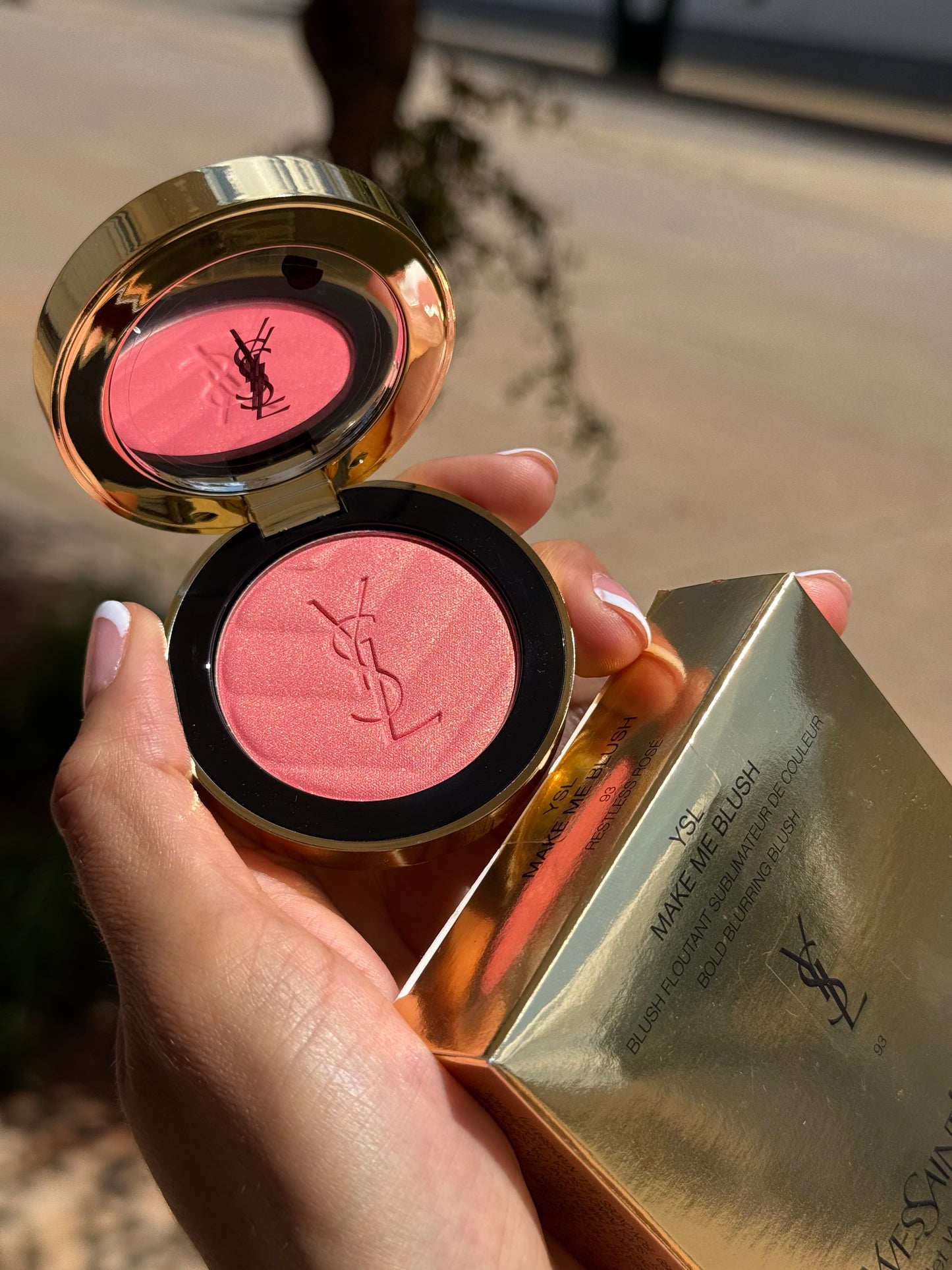 Yves Saint Laurent Make Me Blush 24H Buildable Powder Blush tono- 93 Restless Rose YSL