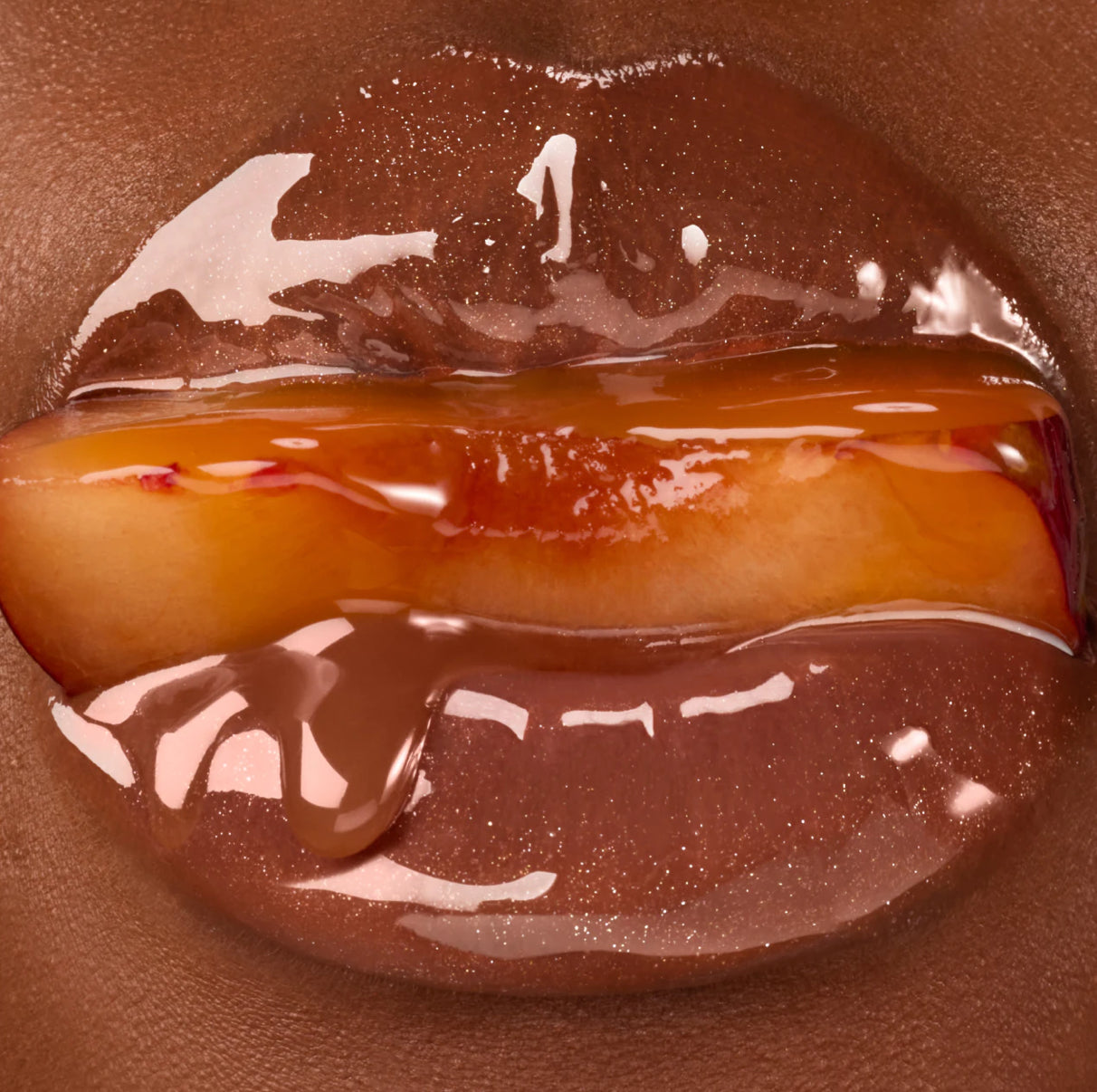 Honey Infused Hydrating Lip Oil Gisou