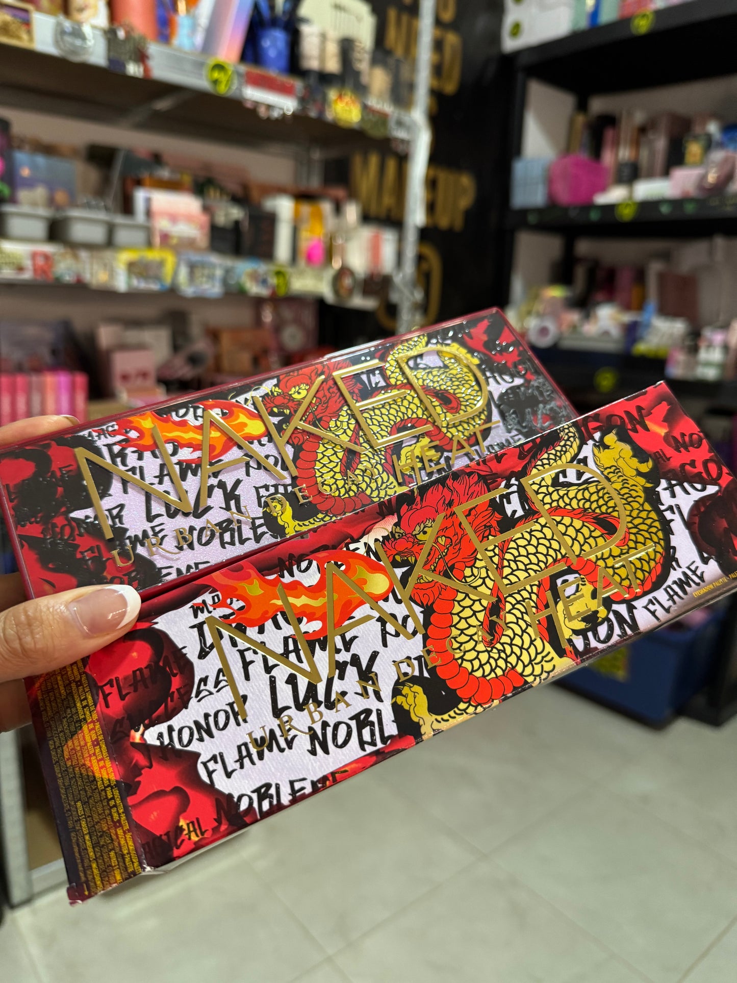 Naked Heat Urban Decay- Empaque edición limitada