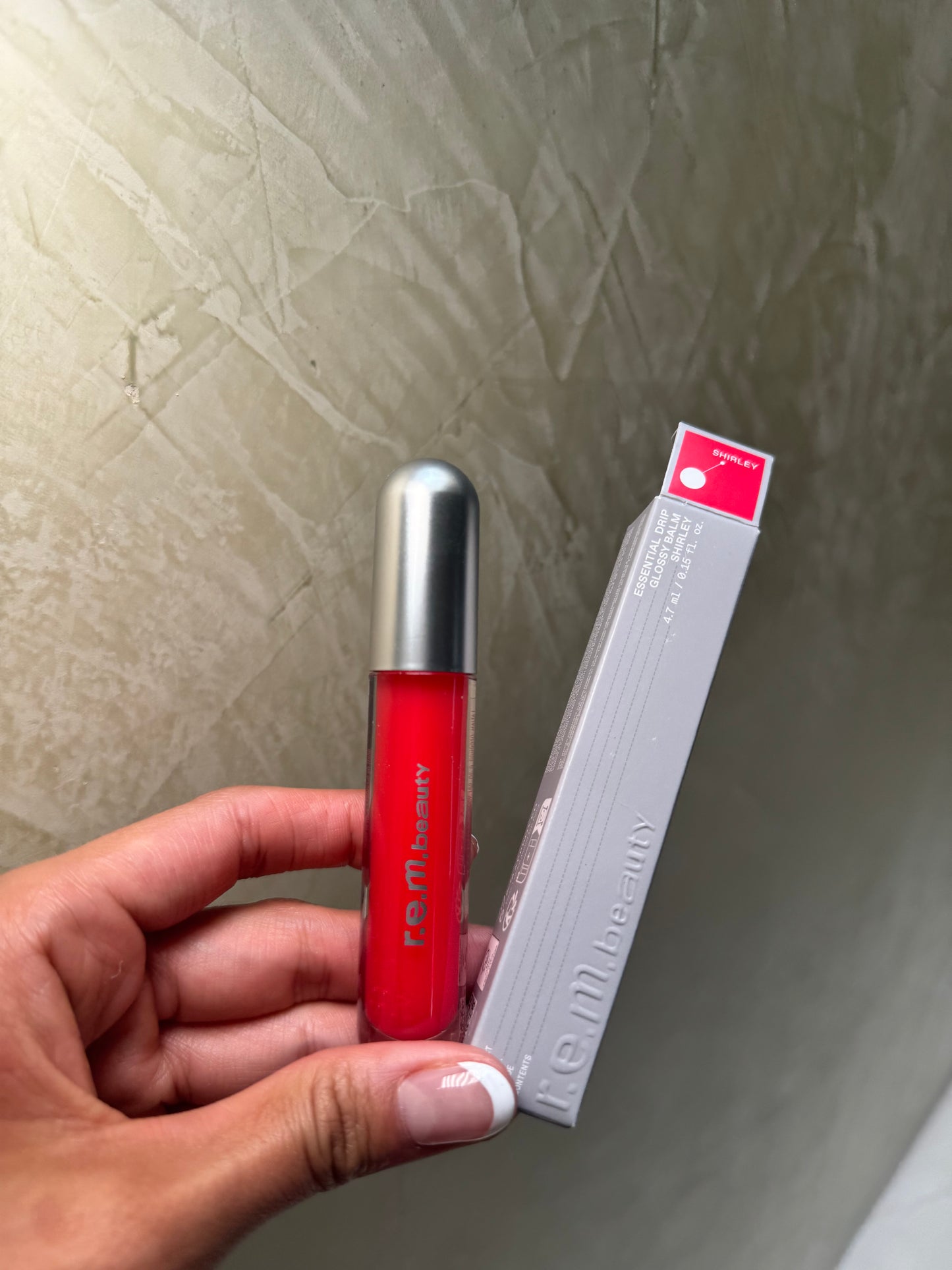 R.e.m. beauty- Essential Drip Glossy Balm