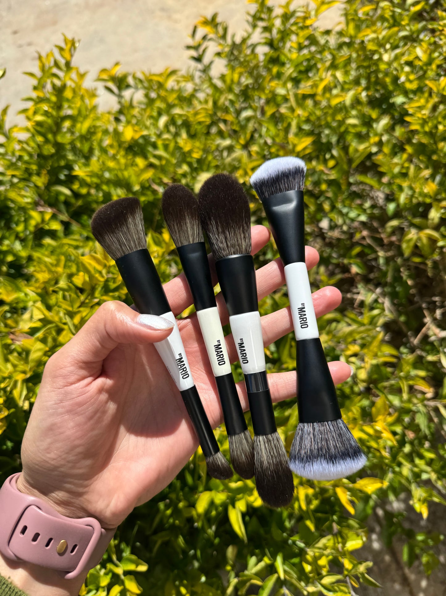 F4 Dual-Ended Foundation and Face Brush- Makeup By Mario