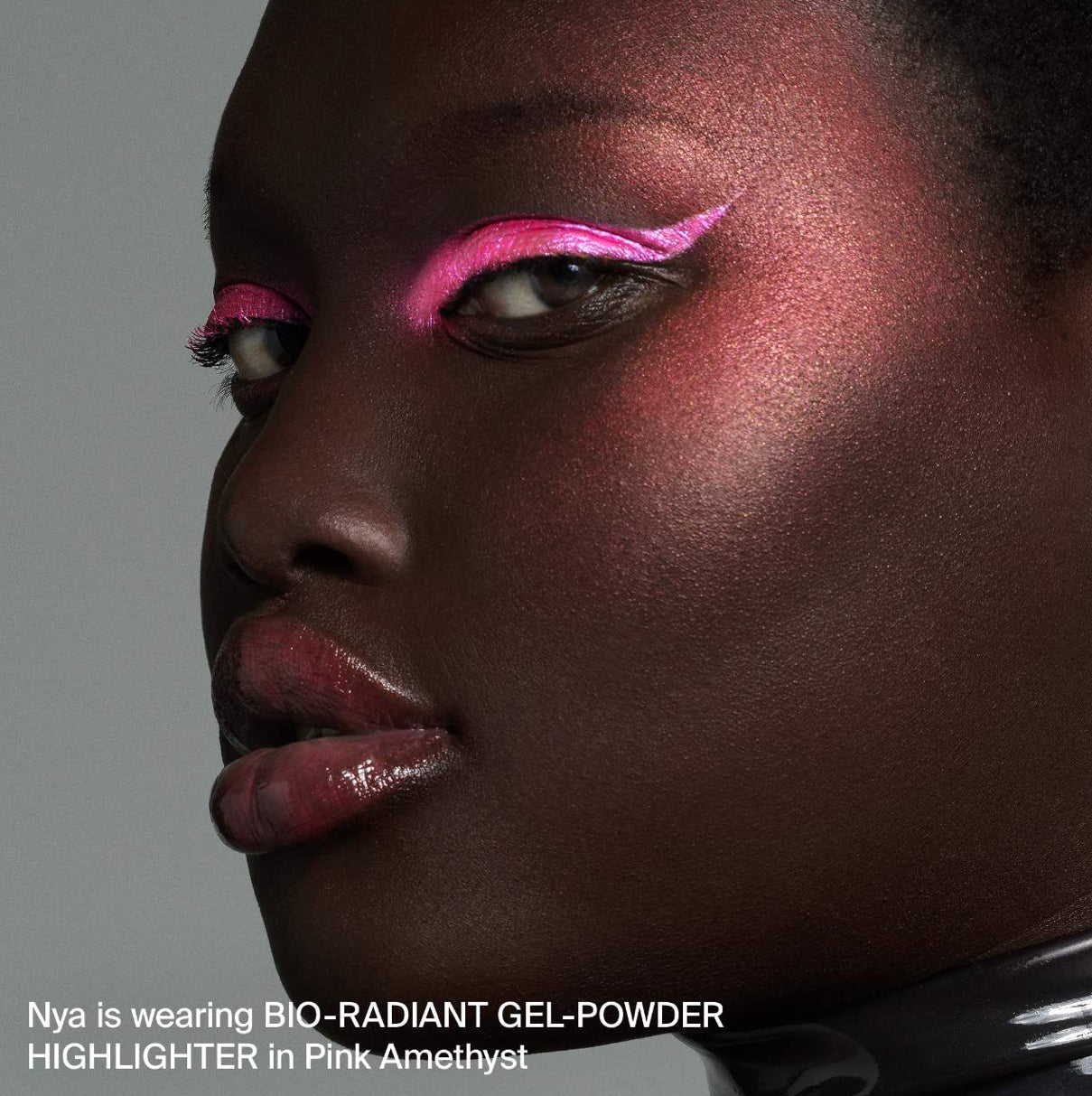 HAUS LABS BY LADY GAGA Bio-Radiant Gel-Powder Illuminating Highlighter with Fermented Arnica Tono- Moonstone