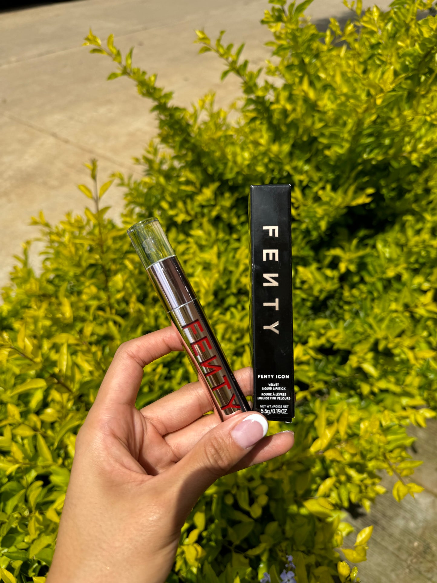 Fenty Beauty by Rihanna- Fenty Icon Velvet Liquid Lipstick Tono- H.B.I.C. 02