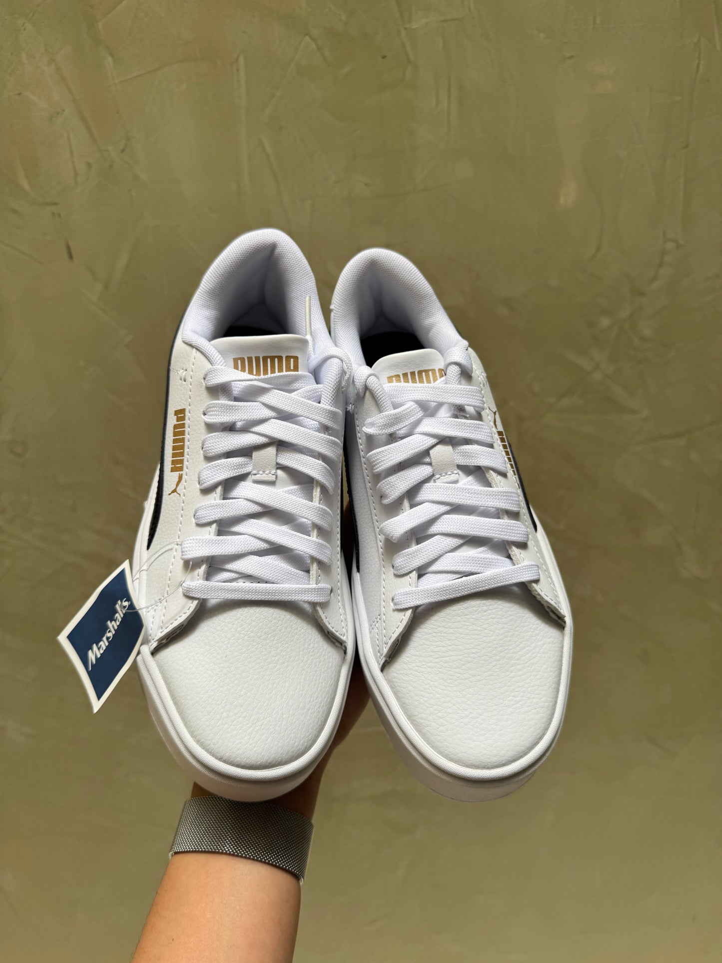 Tenis Puma Talla 23.5 (sin caja)