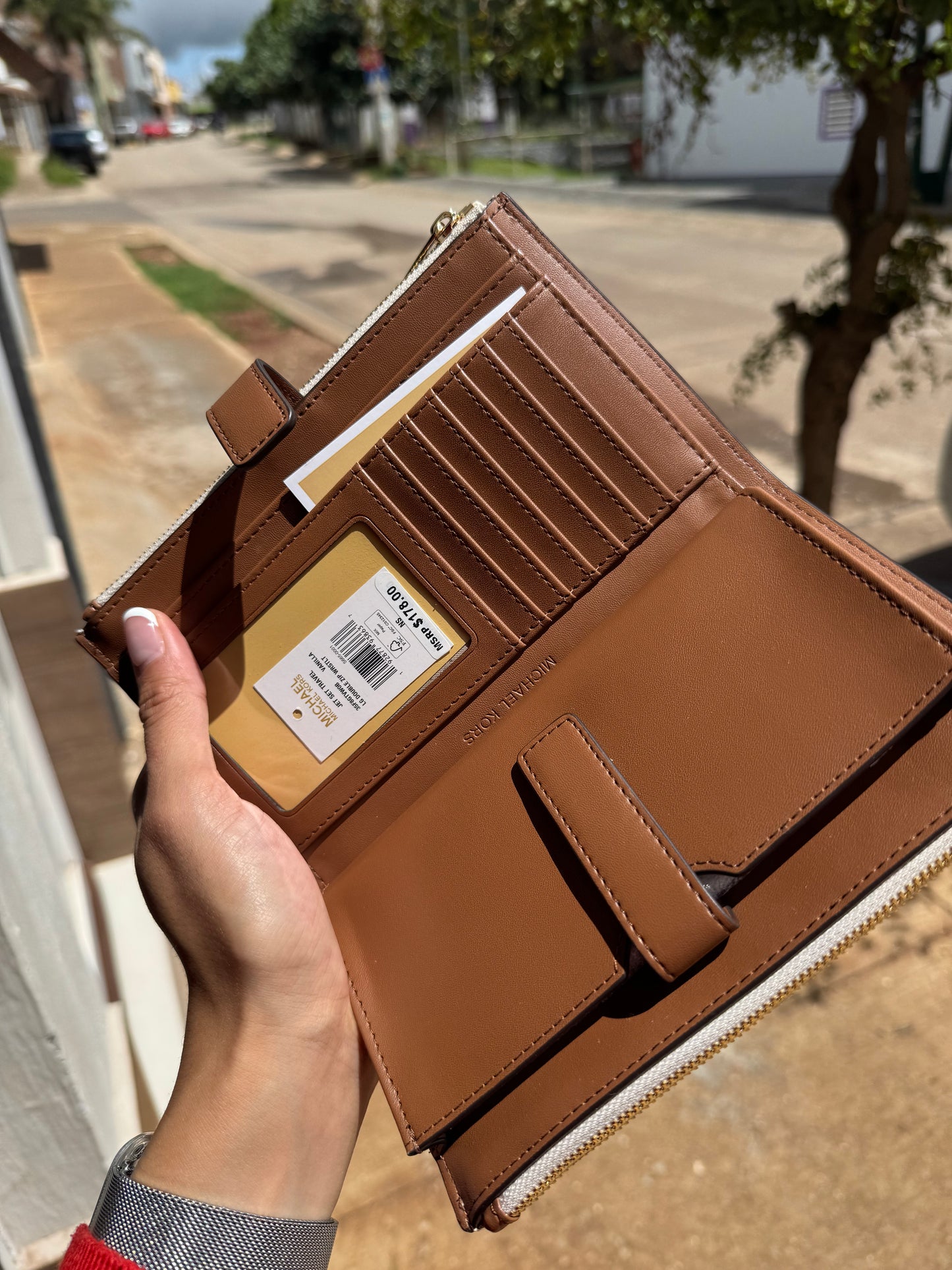Phone Wallet Michael Kors Beige con Café