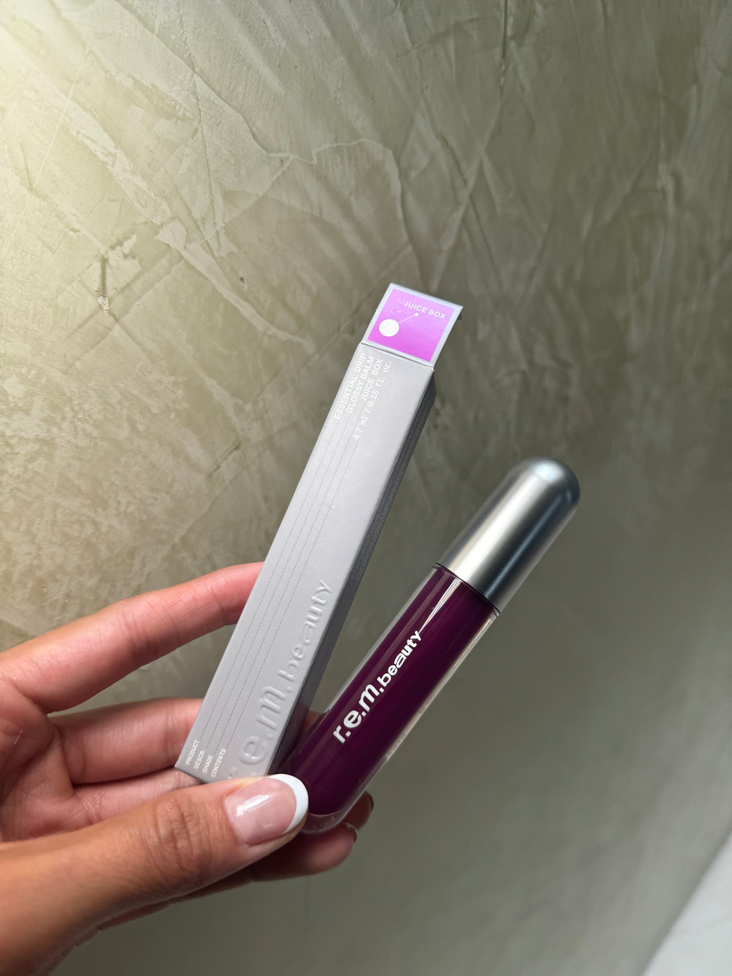 R.e.m. beauty- Essential Drip Glossy Balm