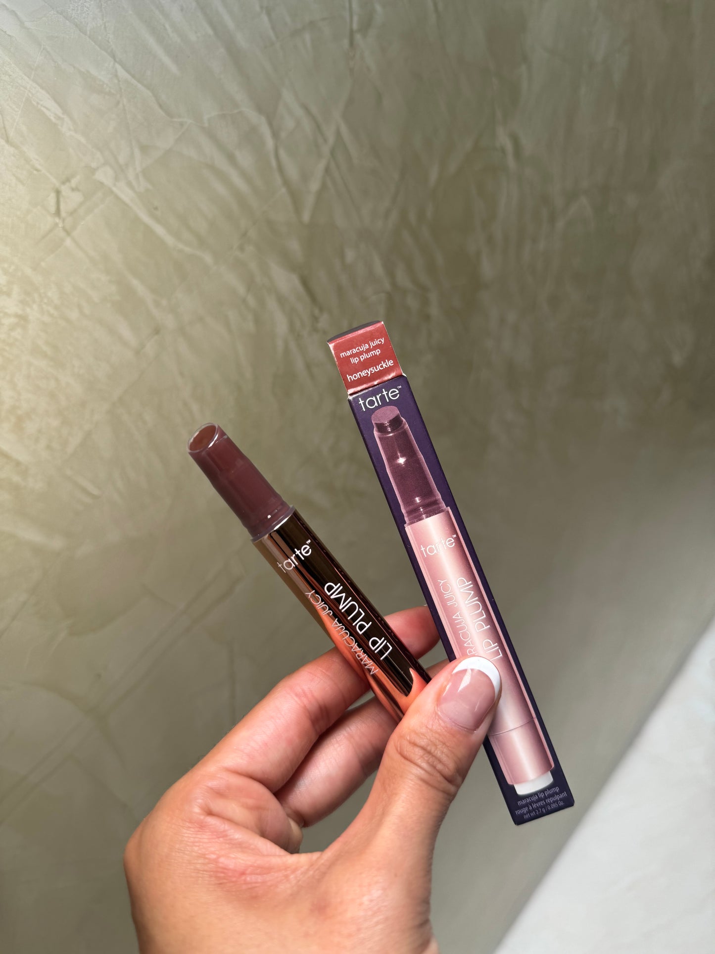 TARTE Maracuja Juicy Lip Plump Gloss- tono- HONEYSUCKLE