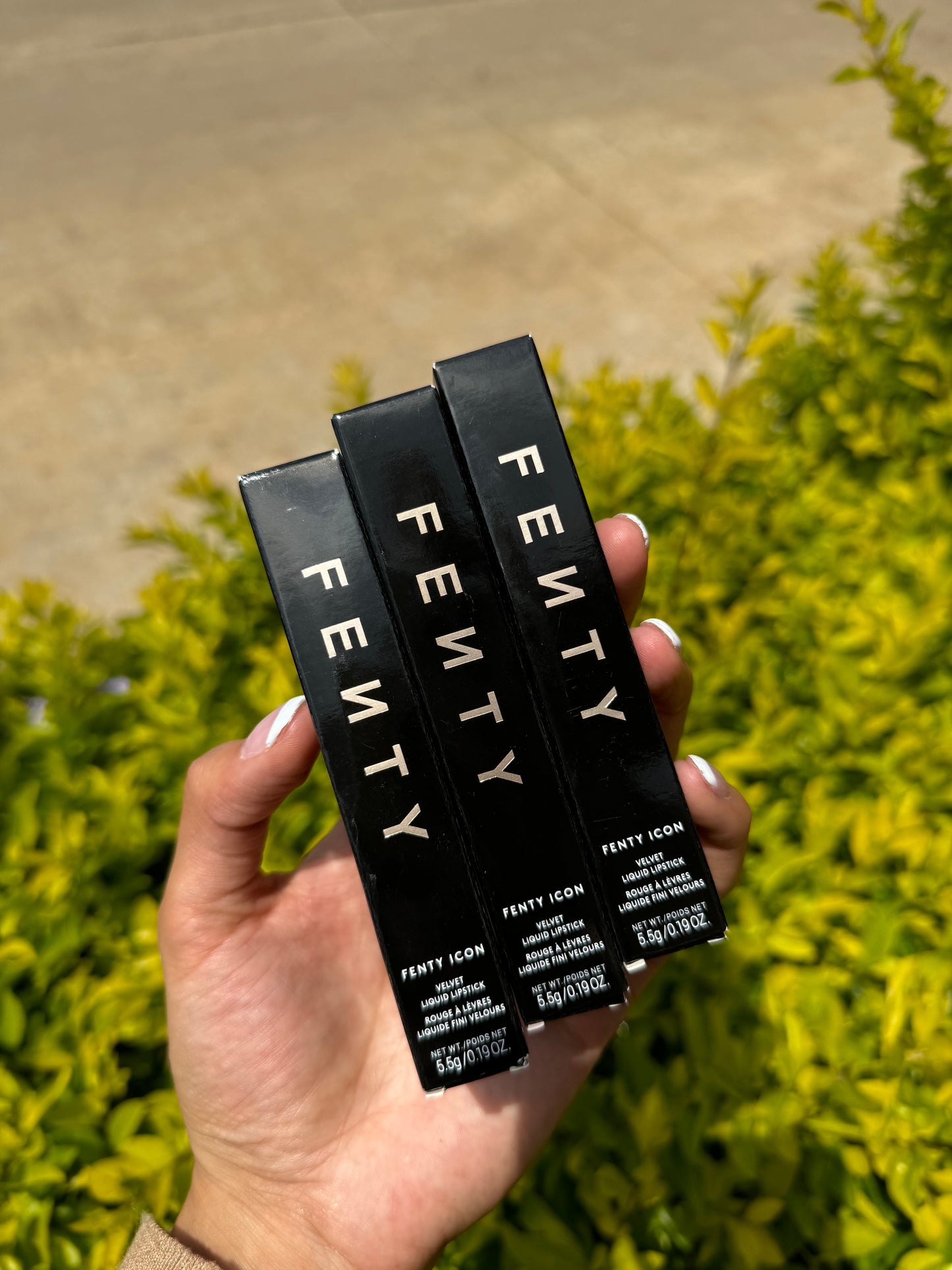 Fenty Beauty By Rihanna-Fenty Icon Velvet Liquid Lipstick- PINK LIMO’SCENE