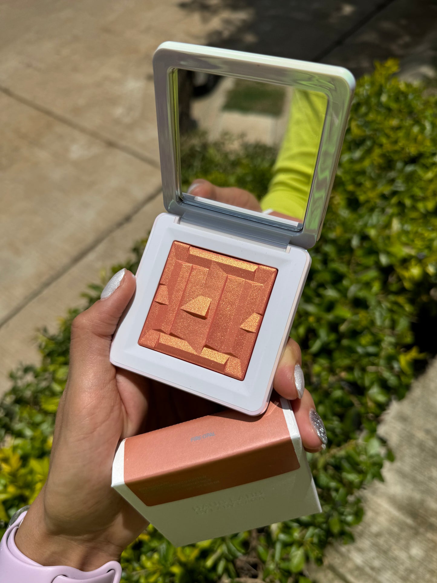 Bio-Radiant Gel-Powder Highlighter Haus Labs- FIRE OPAL