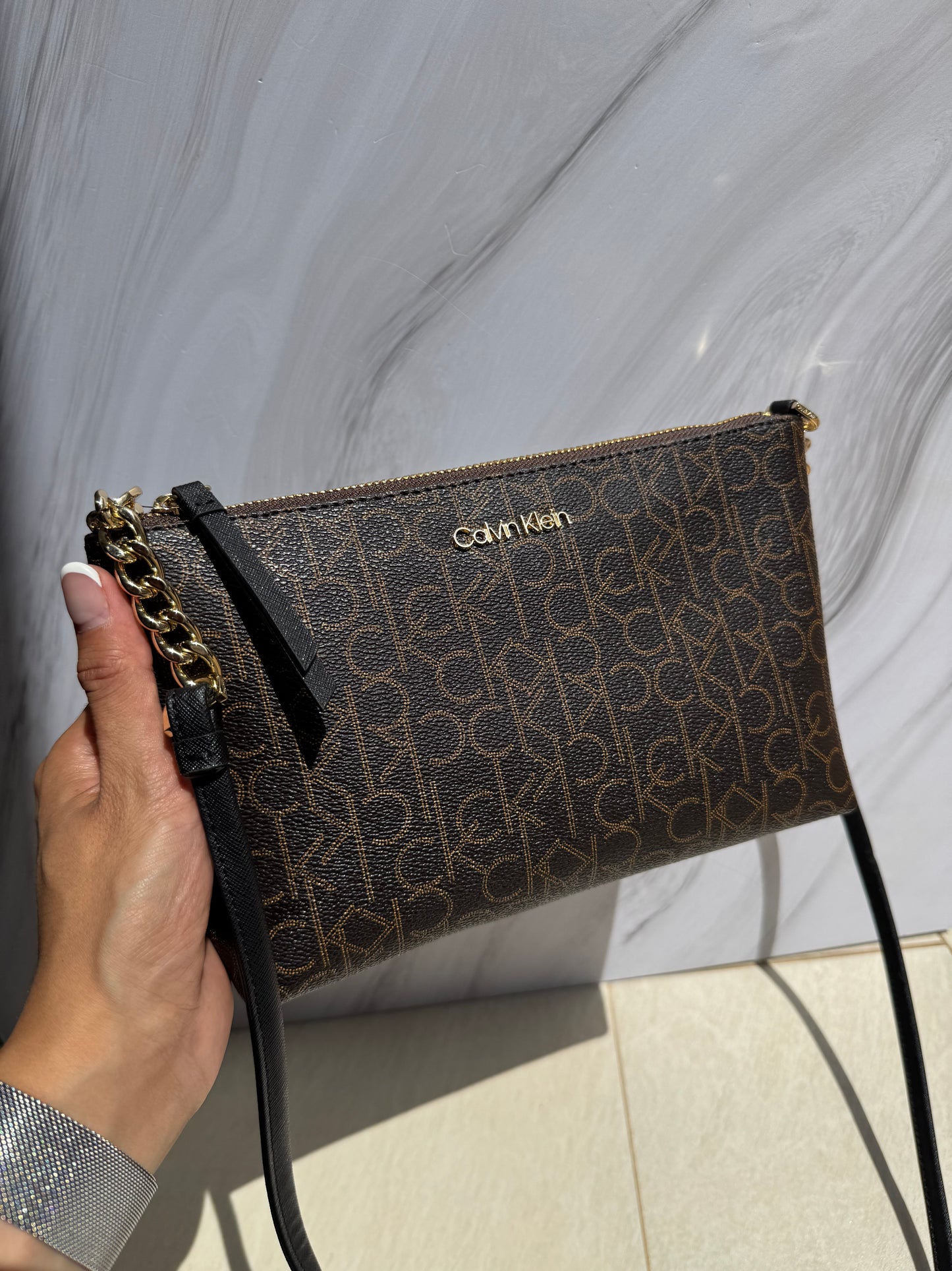 Crossbody Calvin Klein Cafe con Logo