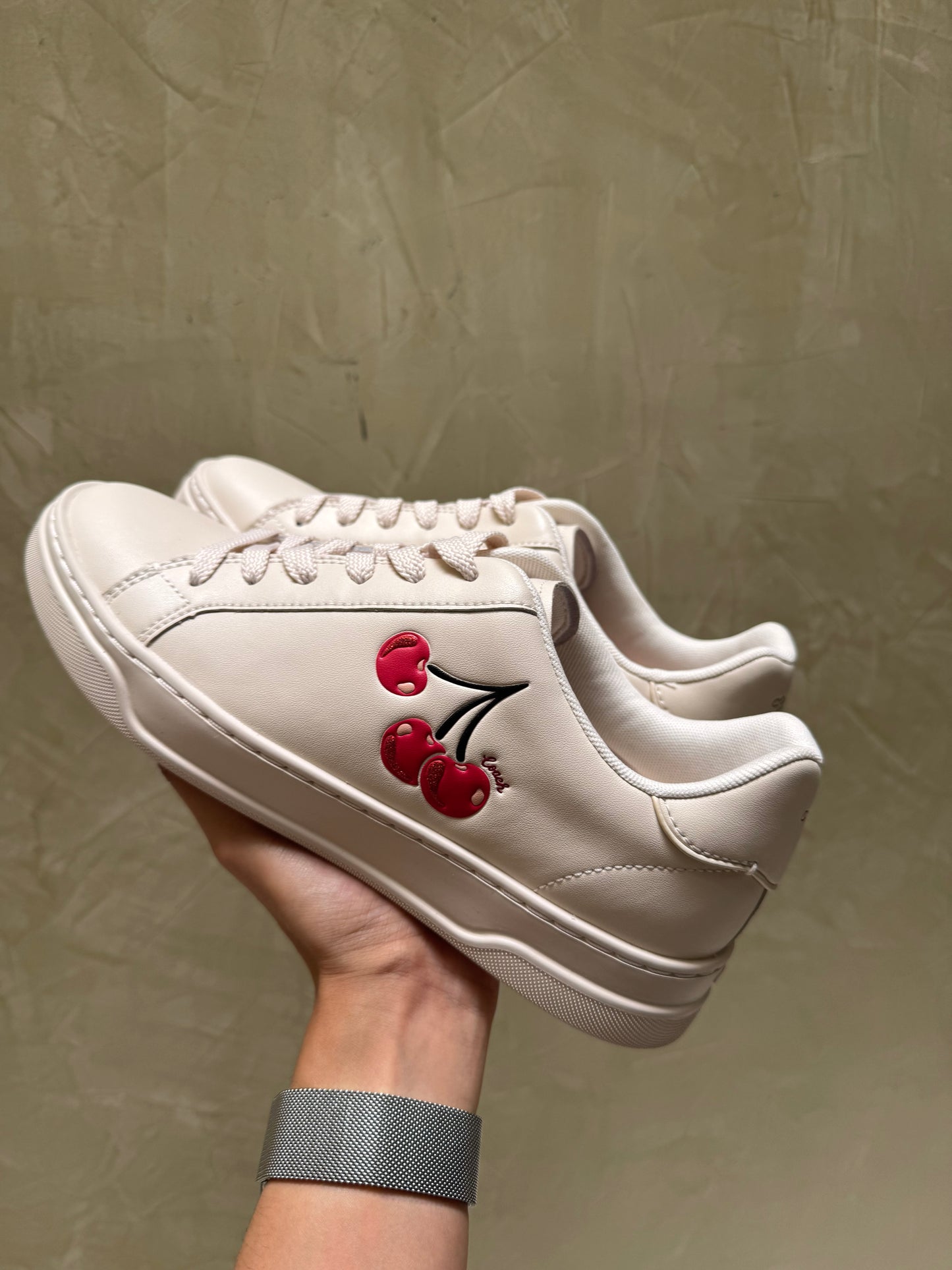 Tenis Coach CHERRY Talla 26mx (sin caja)