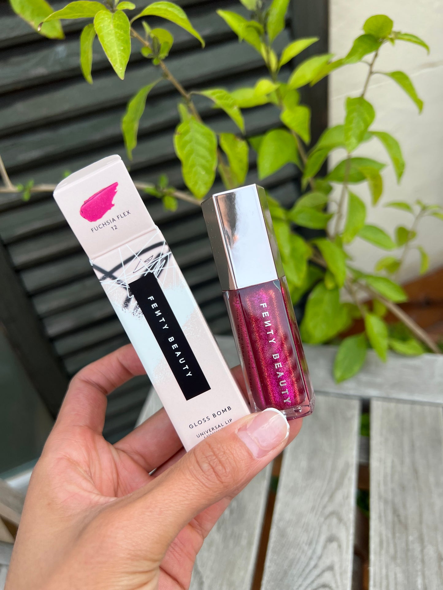 Fenty Beauty By Rihanna Gloss Bomb Universal Lip Luminizer