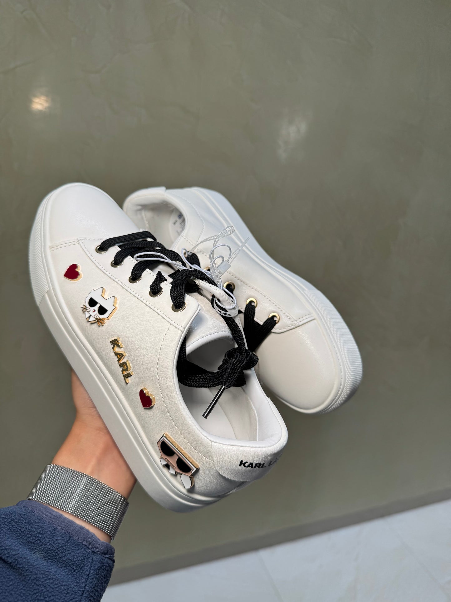 Tenis Karl Lagerfeld Talla 23mx (sin caja)