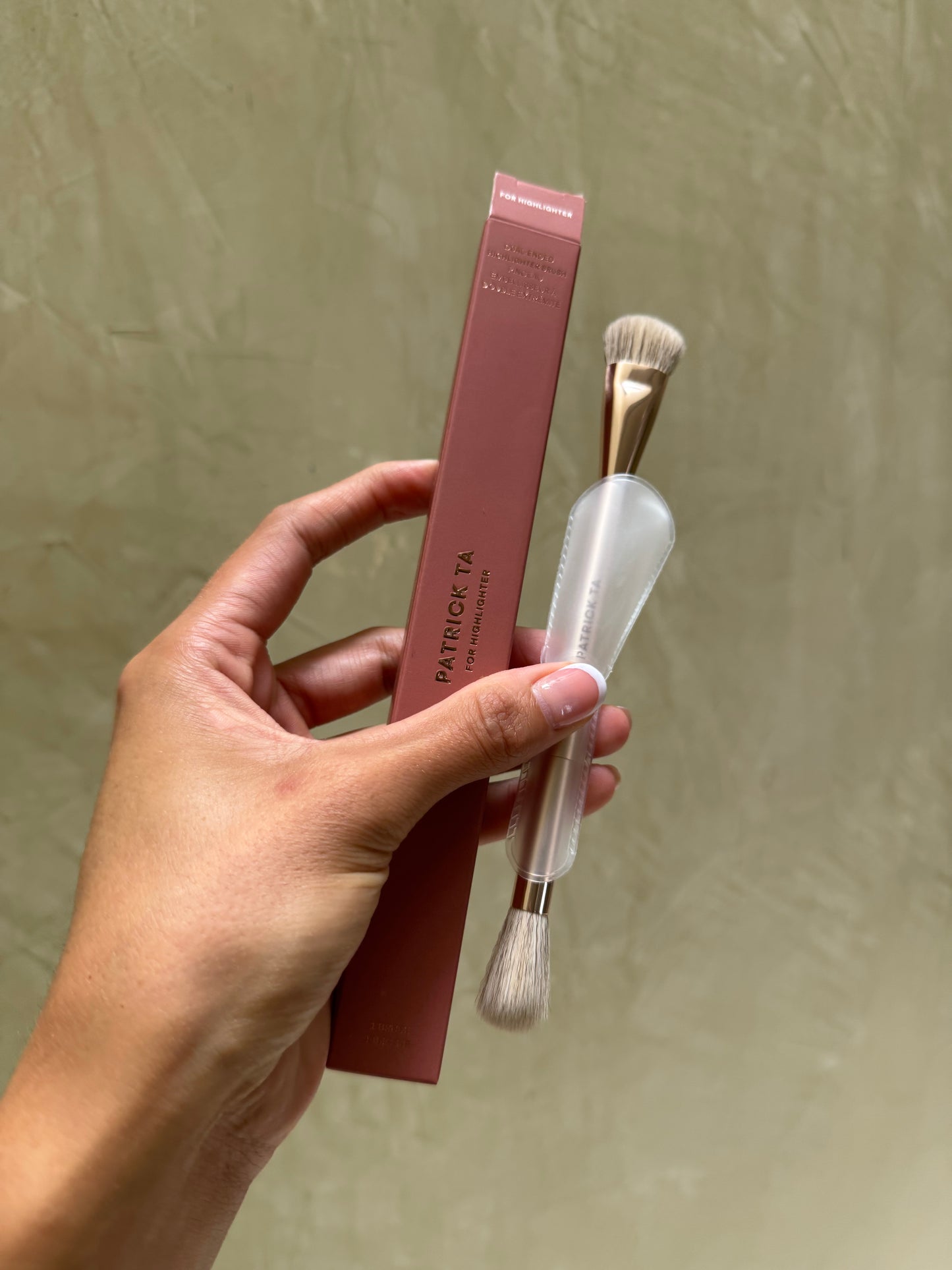 PATRICK TA Dual Ended Highlighter Brush