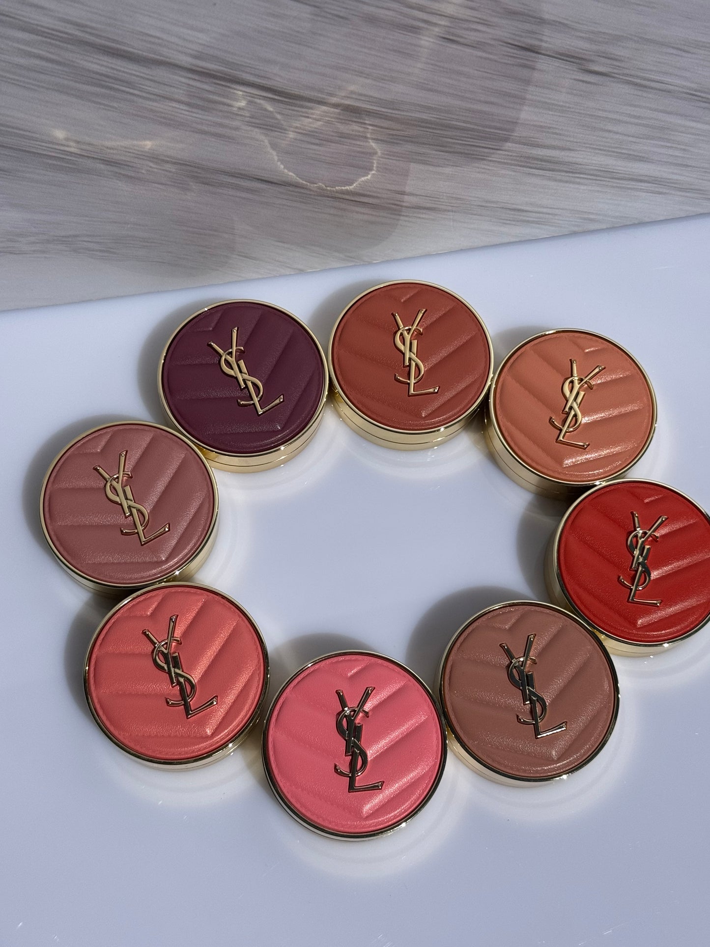 Yves Saint Laurent Make Me Blush 24H Buildable Powder Blush Tono- 87 PINK VOLTAGE