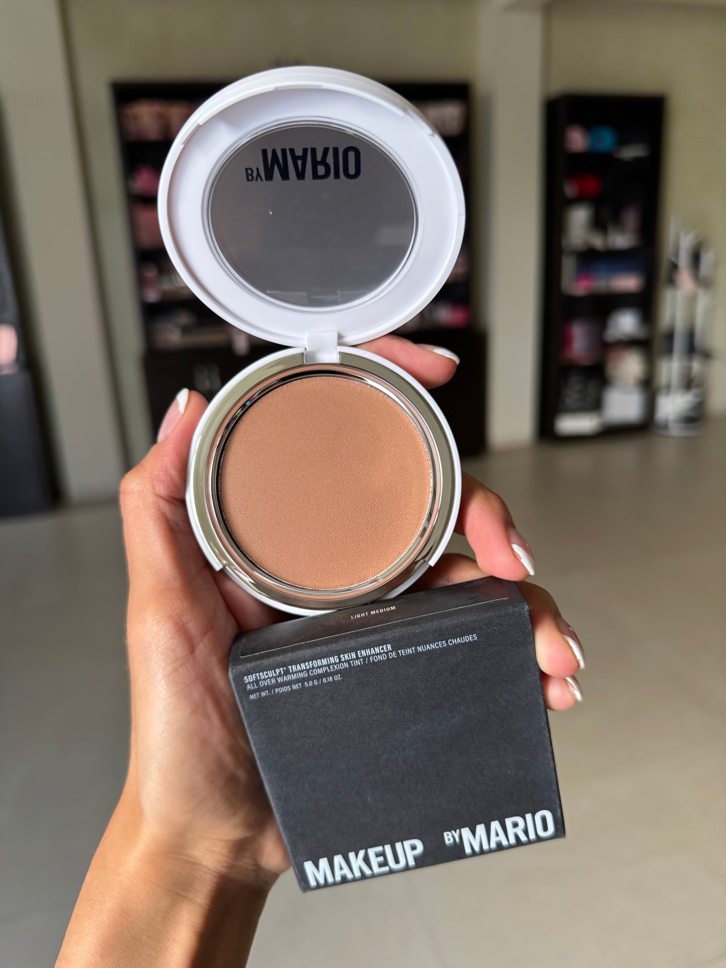 MAKEUP BY MARIO SoftSculpt Transforming Skin Enhancer- TONO- LIGHT MEDIUM