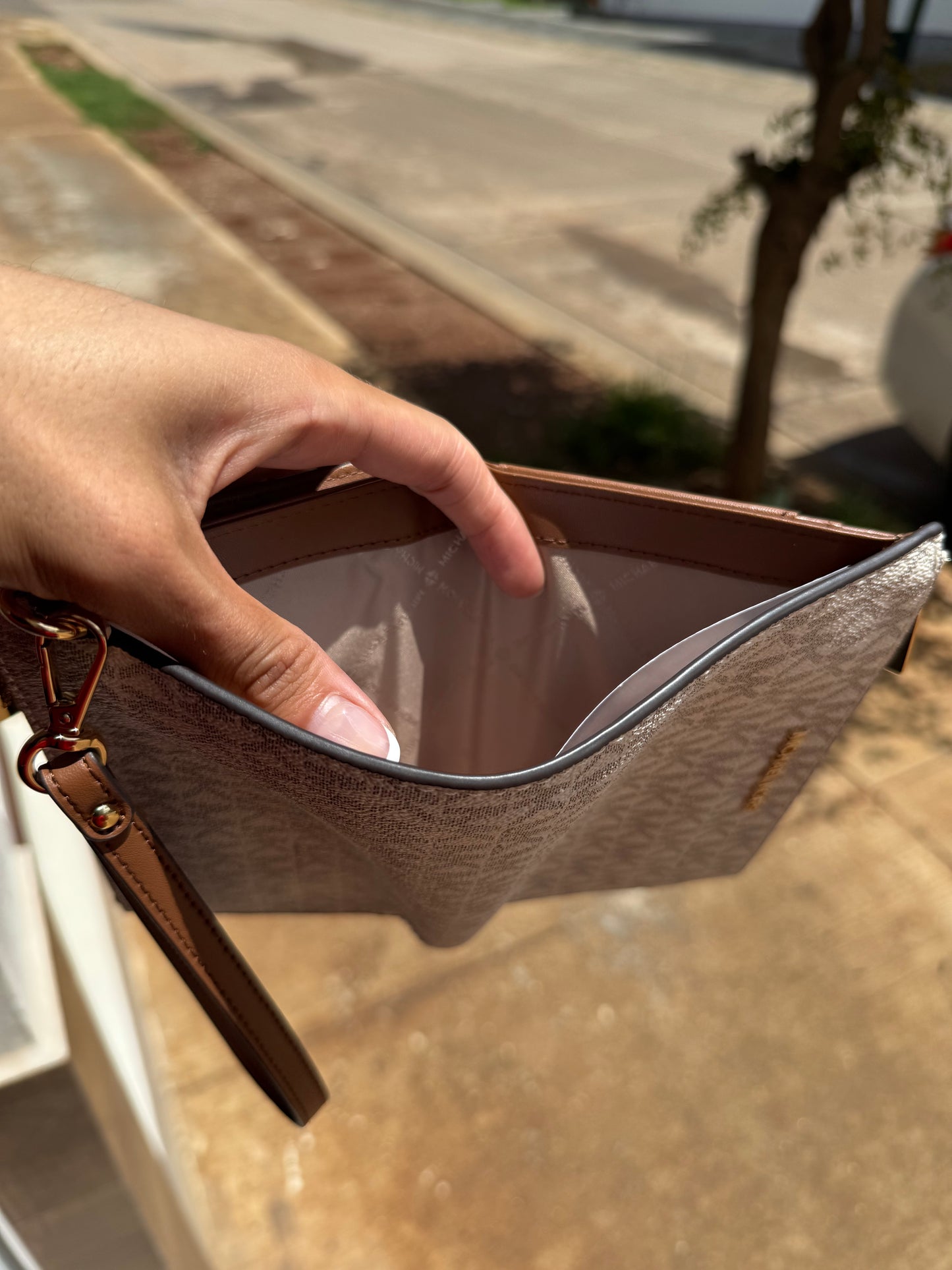 Phone Wallet Michael Kors Beige con Café