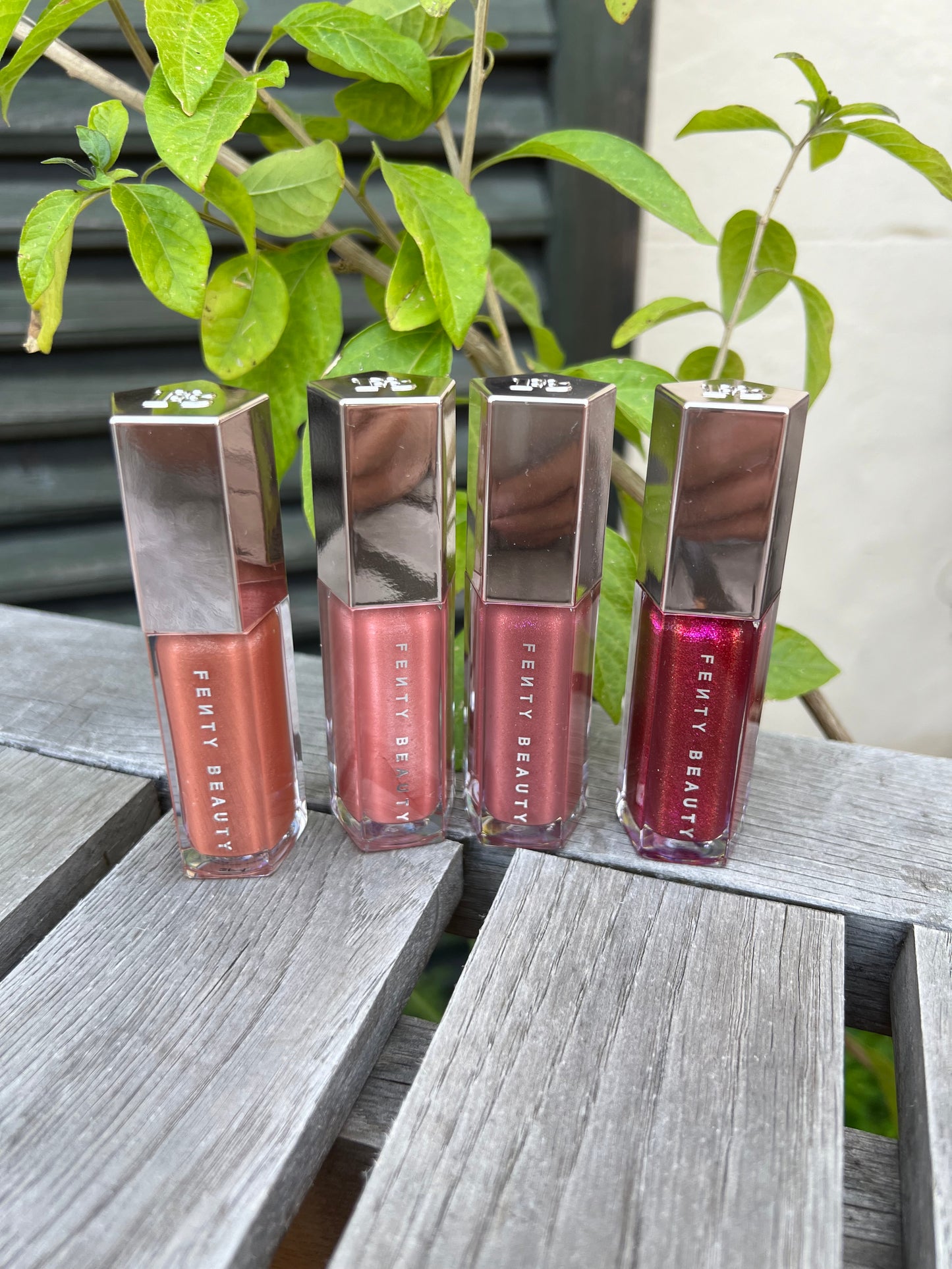 Fenty Beauty By Rihanna Gloss Bomb Universal Lip Luminizer