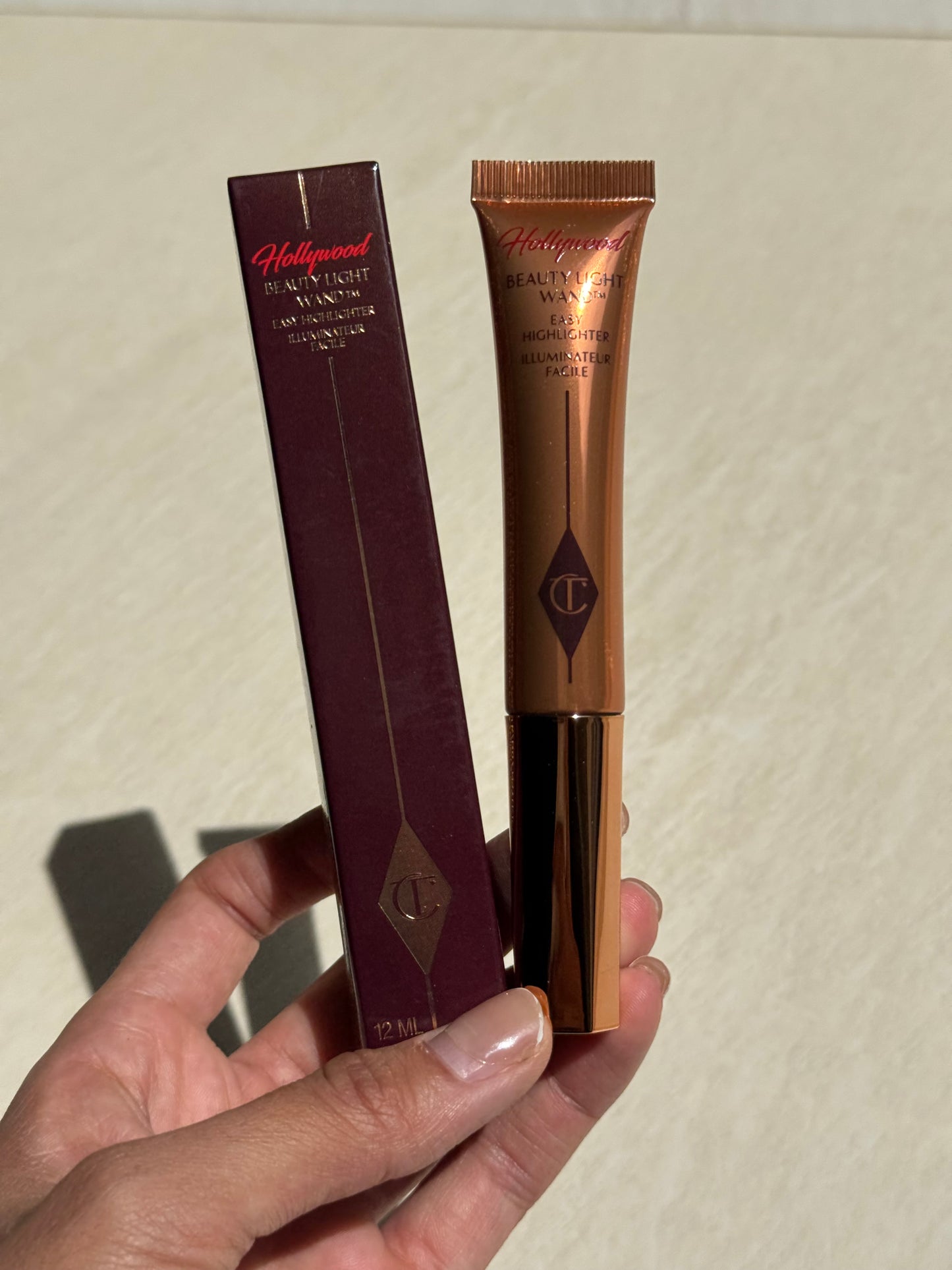 Charlotte Tilbury Beauty Highlighter Wand- SPOTLIGHT
