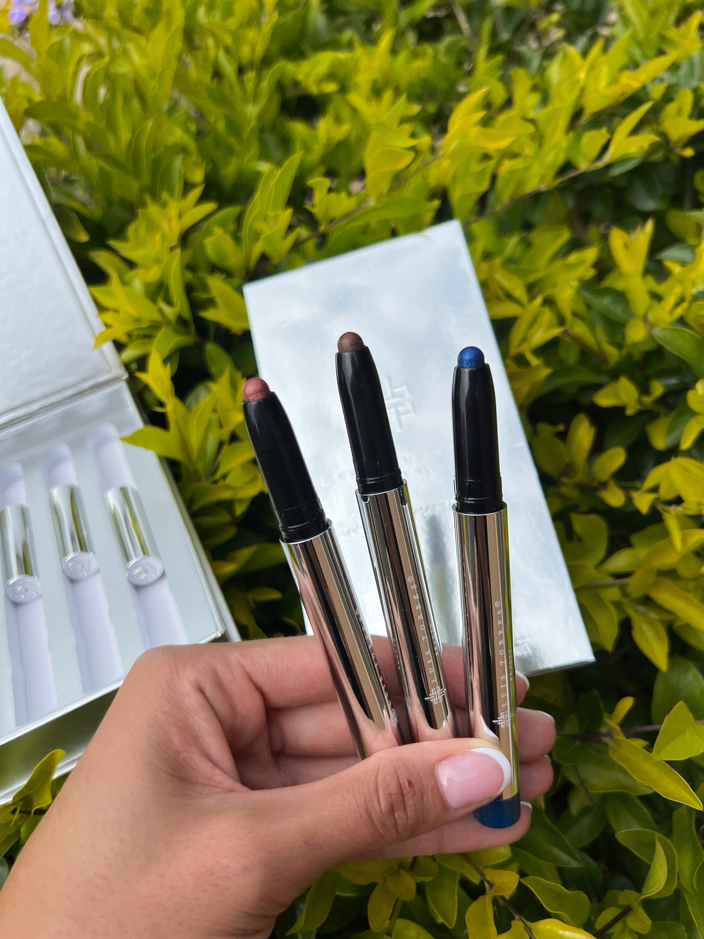 True Treasure Cream Shadow Crayons LUIS TORRES X Beauty Creations