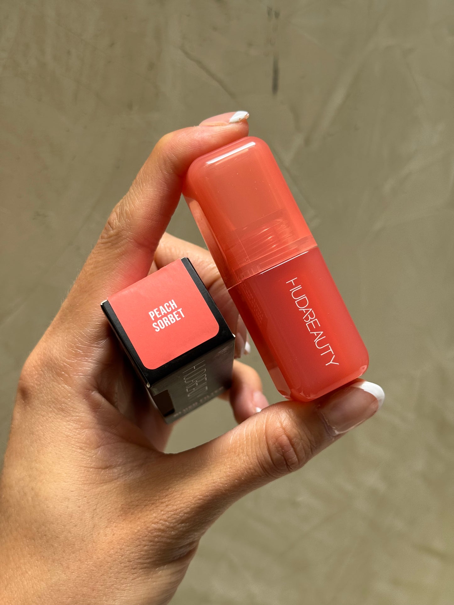 HUDA BEAUTY Blush Filter Soft Glow Liquid Blush SUNSET LYCHEE