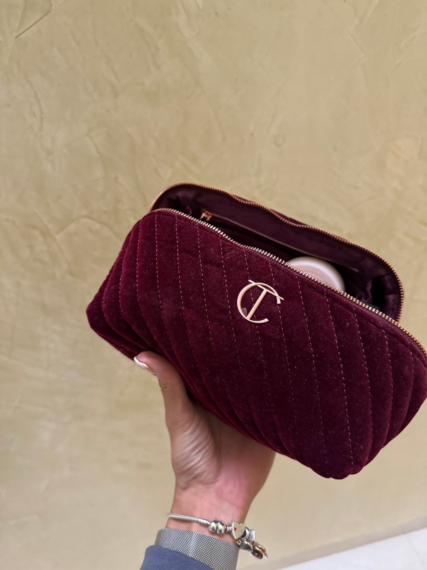MAKEUP BAG OF DREAMS - Charlotte Tilbury Cosmetiquera