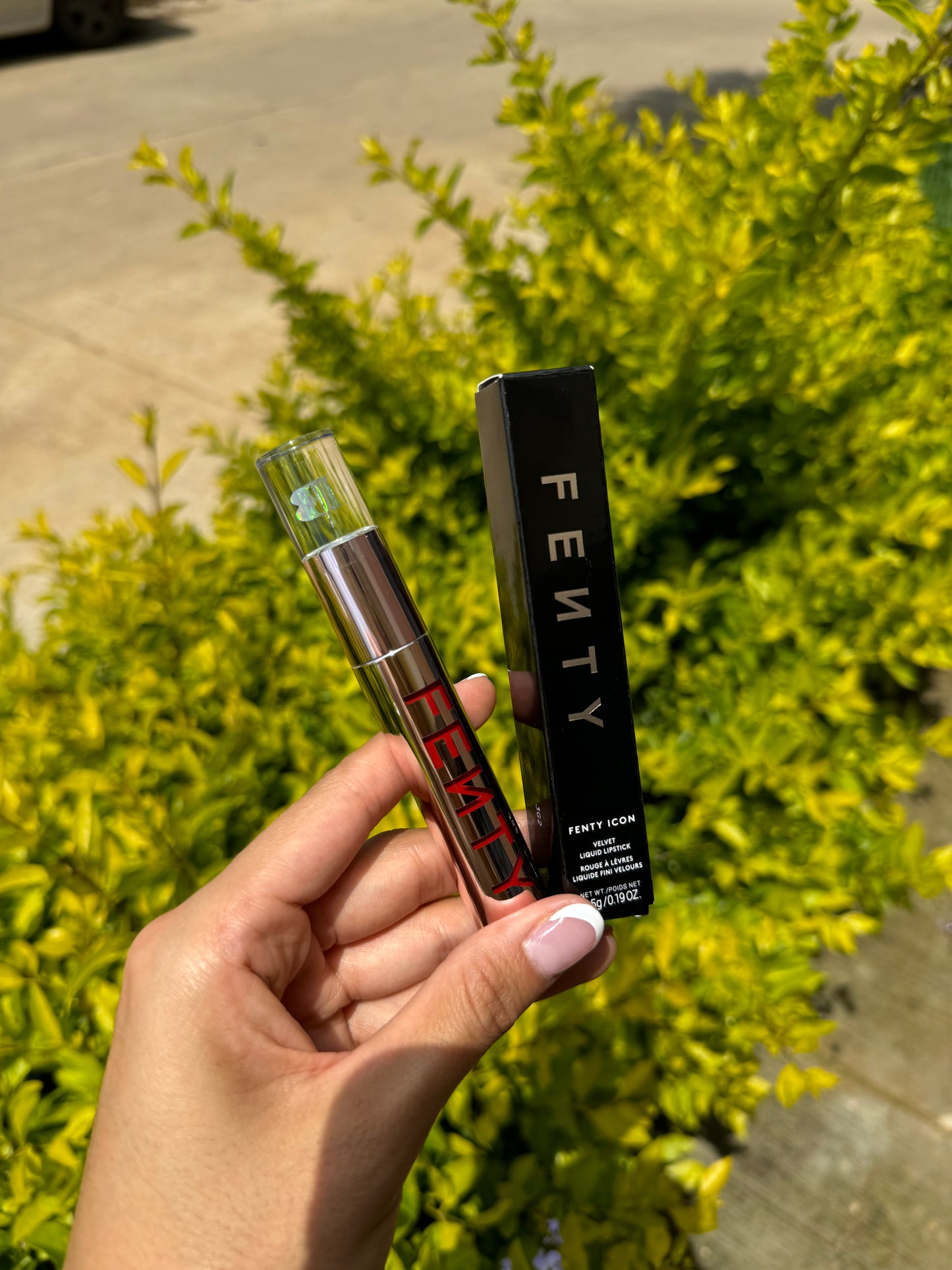 Fenty Beauty by Rihanna- Fenty Icon Velvet Liquid Lipstick Tono- H.B.I.C. 02