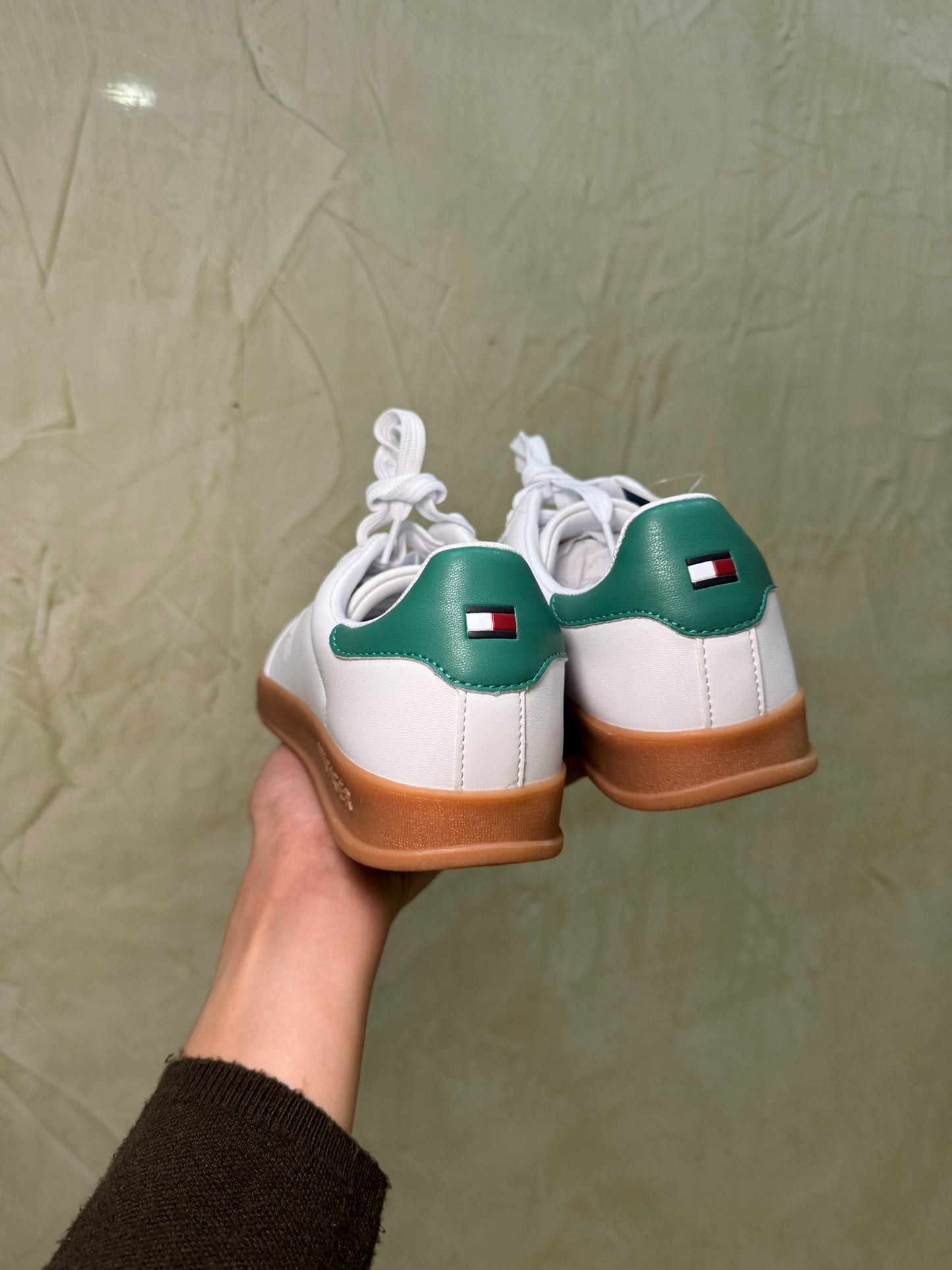 Tenis Tommy Hilfiger Talla 25MX (sin caja)