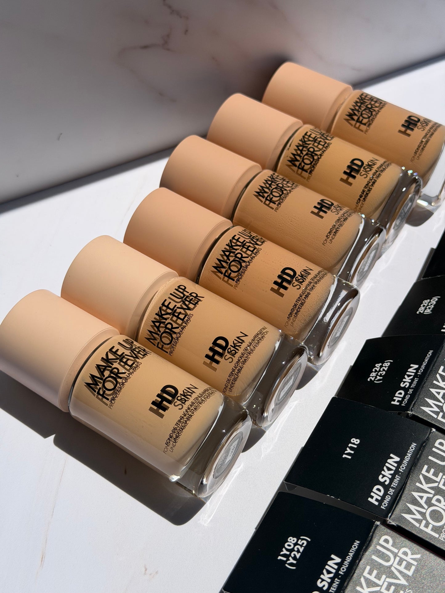 HD SKIN- Undetectable foundation: natural finish Make Up for Ever