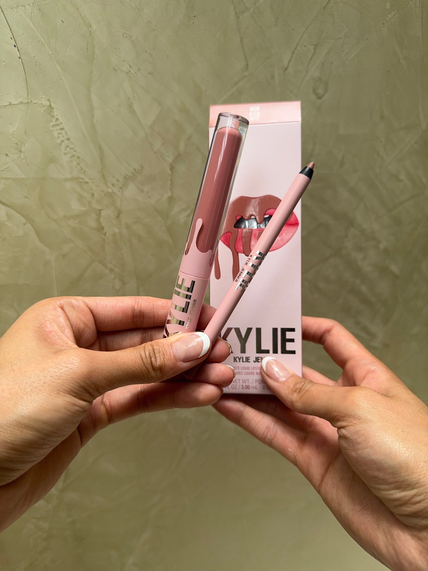 Matte Lip Kit Kylie Cosmetics