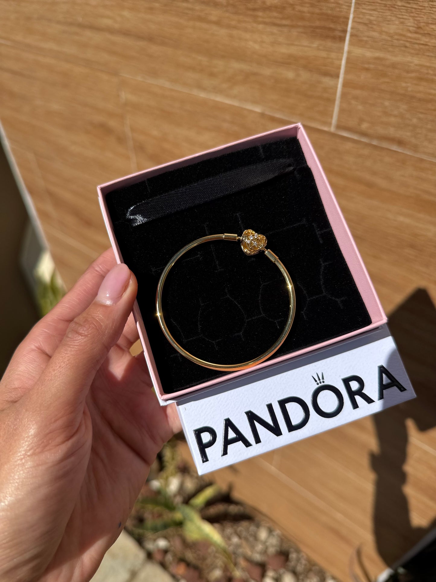 Brazalete Rígido Oro PANDORA 16cm- 17cm