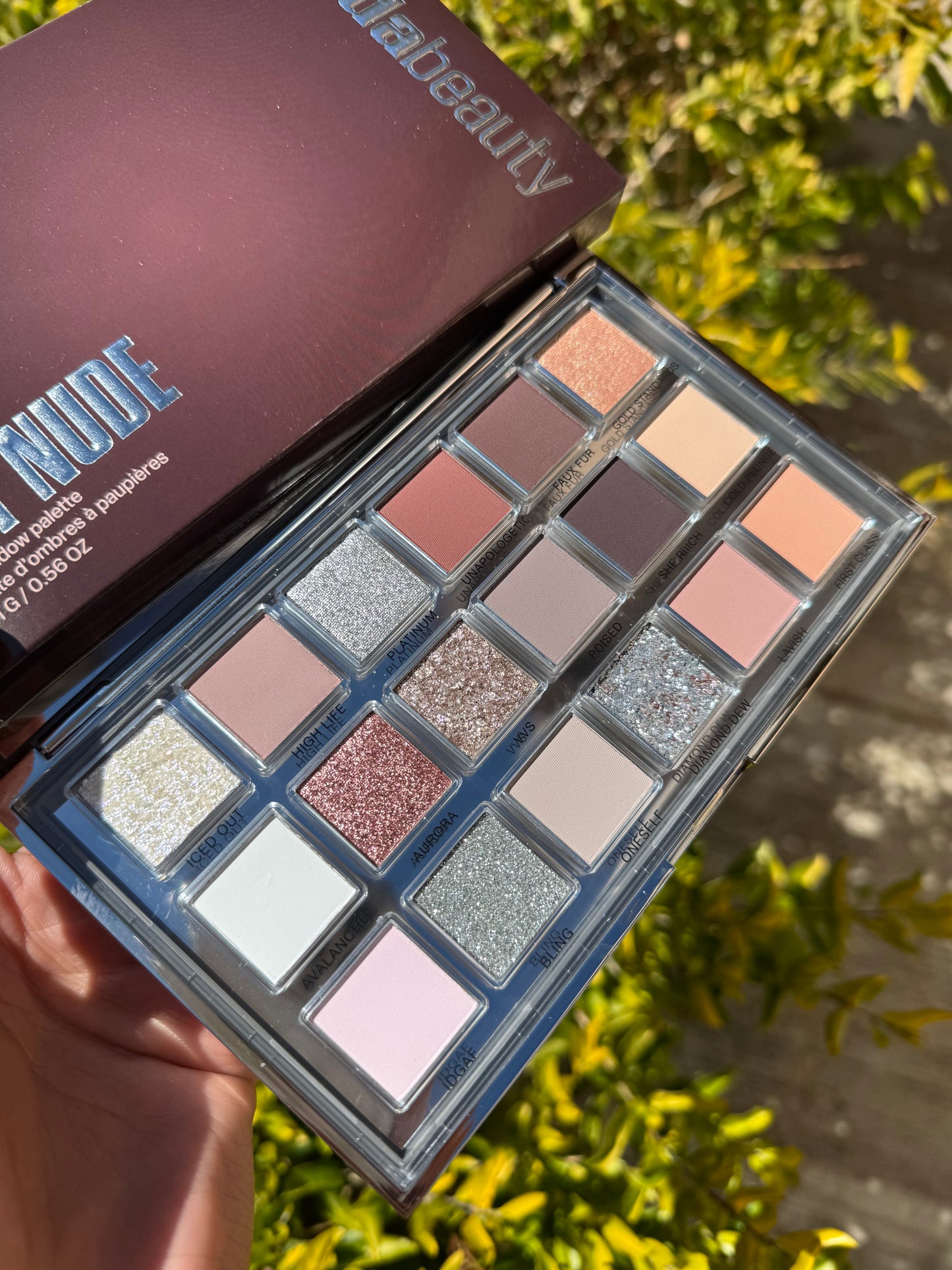 Icy Nude palette Huda Beauty