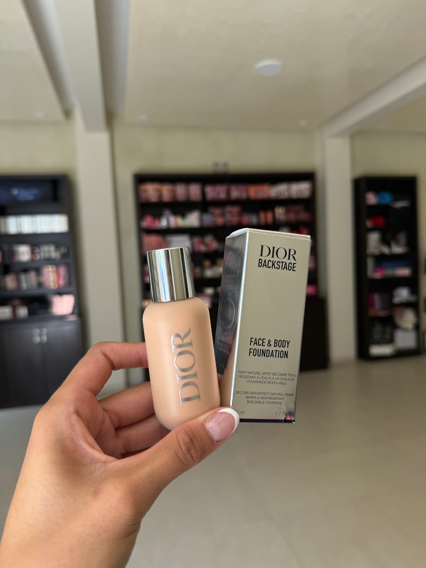 DIOR Backstage Face & Body Foundation TONO- 2N
