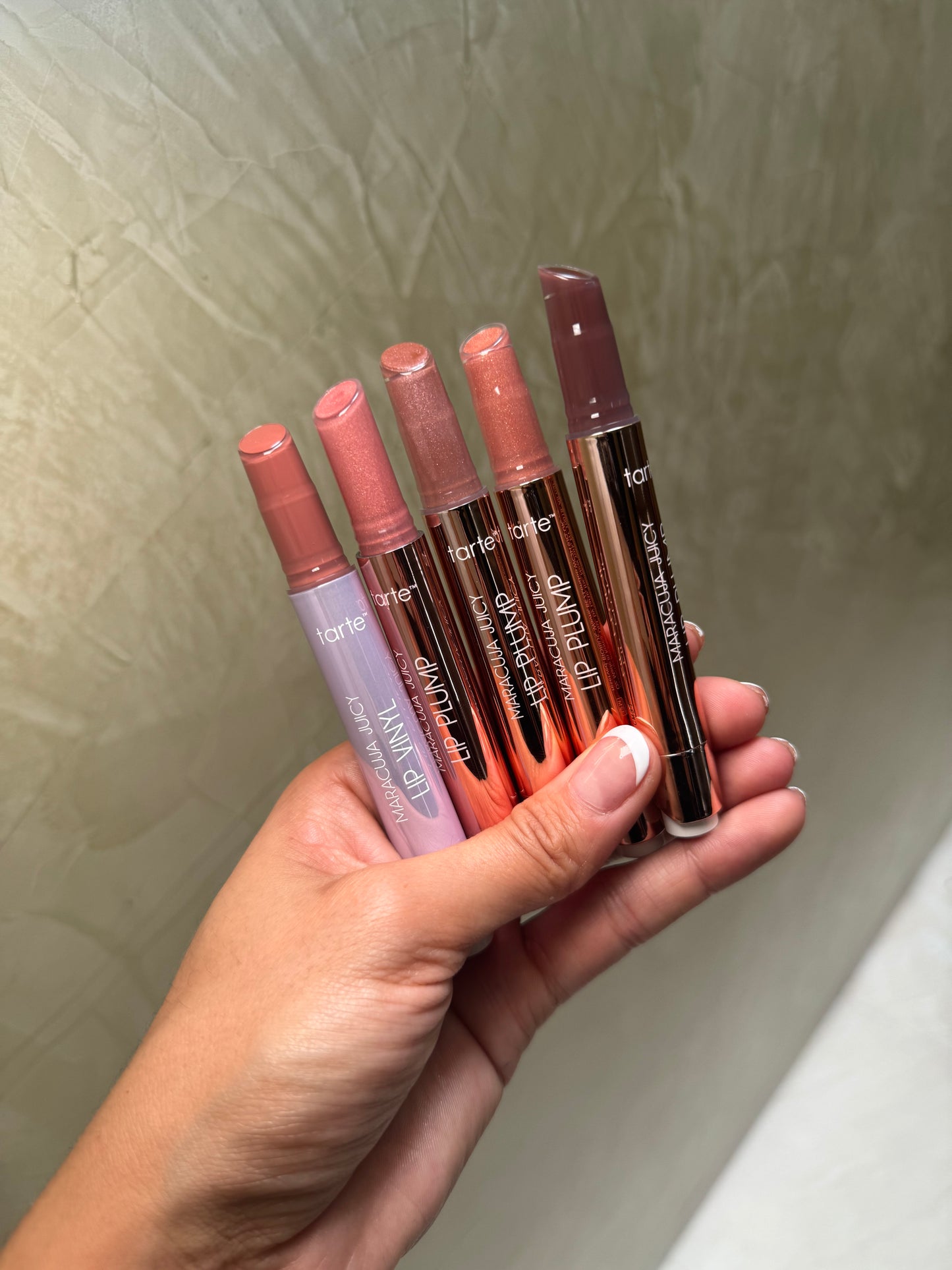 TARTE Maracuja Juicy Lip Plump Gloss- tono- ROSY COPPER