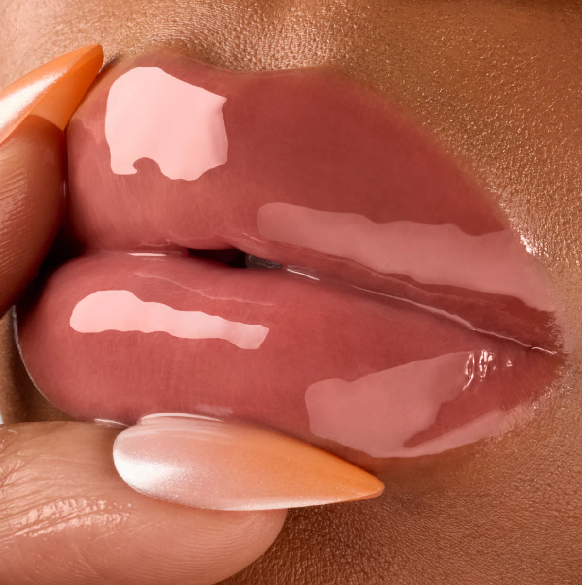 Honey Infused Hydrating Lip Oil Gisou