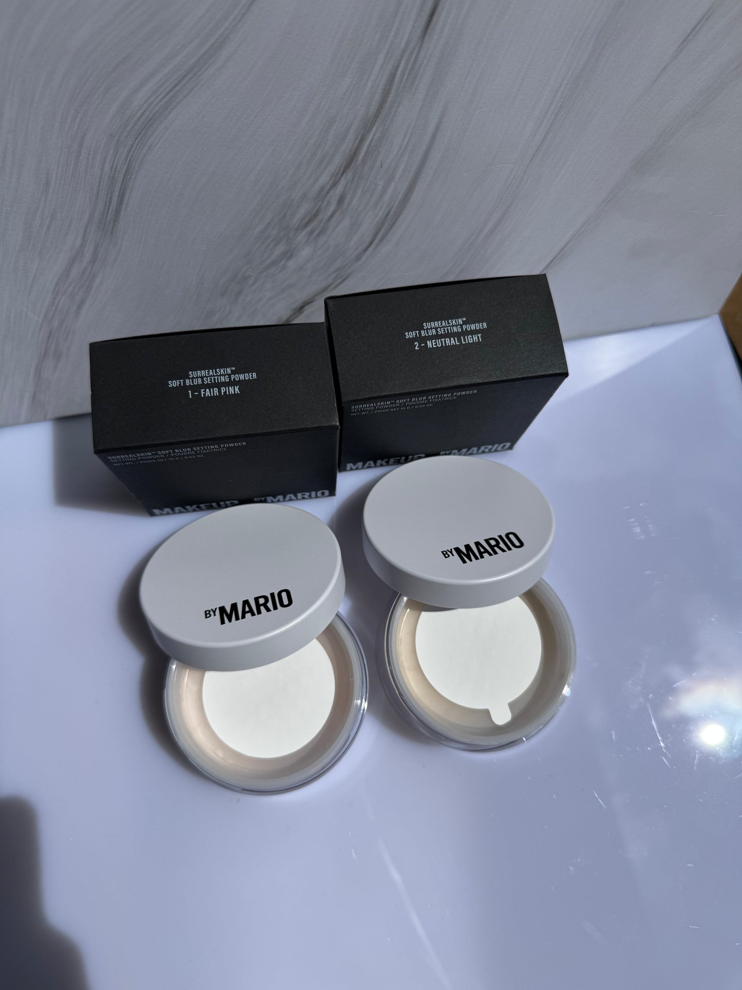 MAKEUP BY MARIO SurrealSkin™ Talc-Free Soft Blur Setting Powder Tono-2 Neutral Light