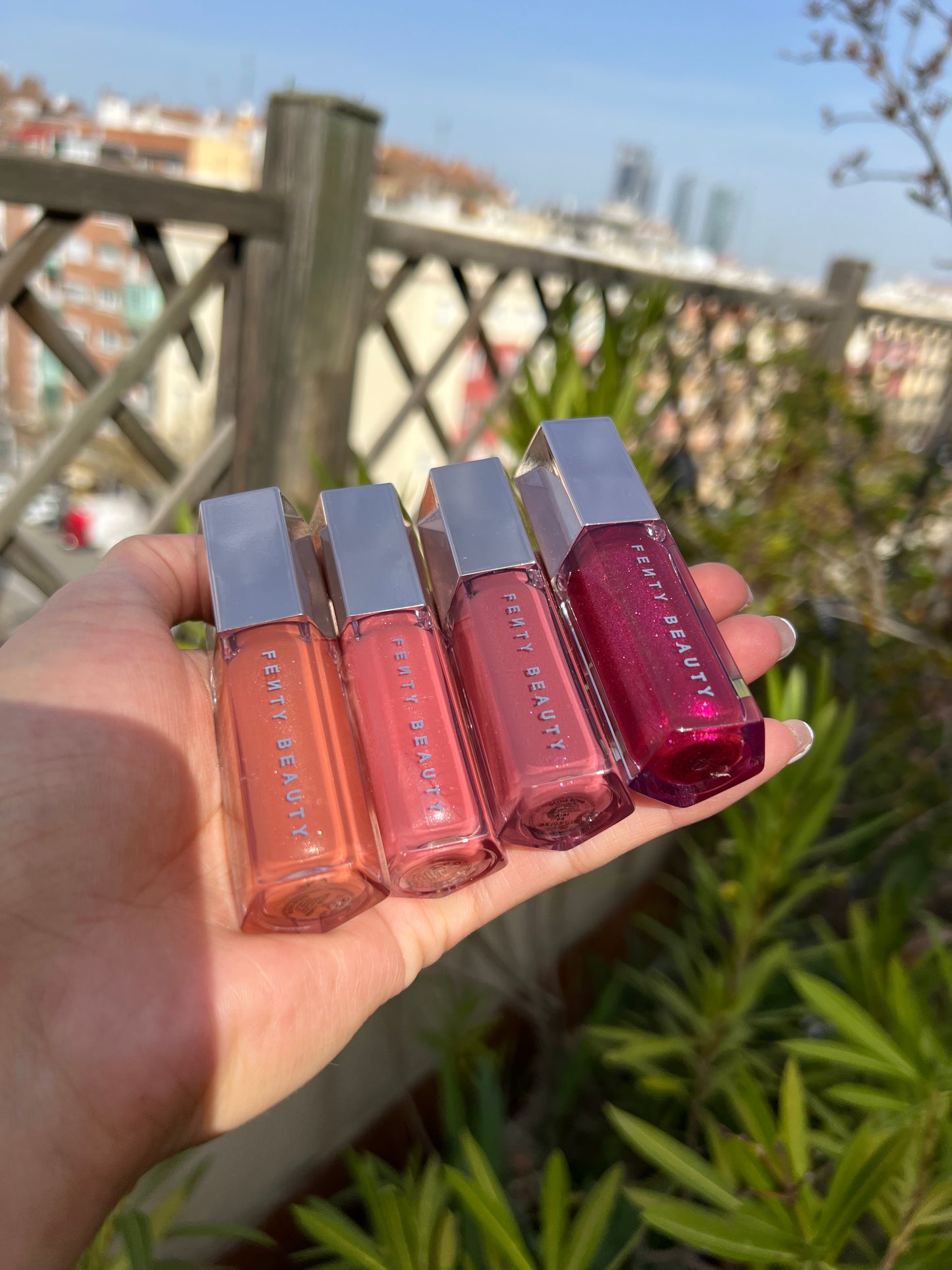 Fenty Beauty By Rihanna Gloss Bomb Universal Lip Luminizer