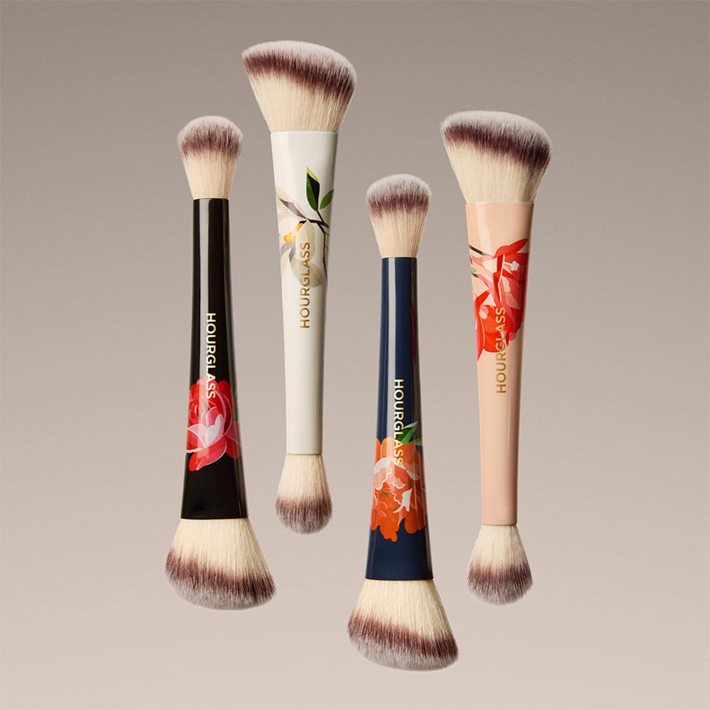 Hourglass AMBIENT LIGHTING EDIT BRUSH II HORSE
