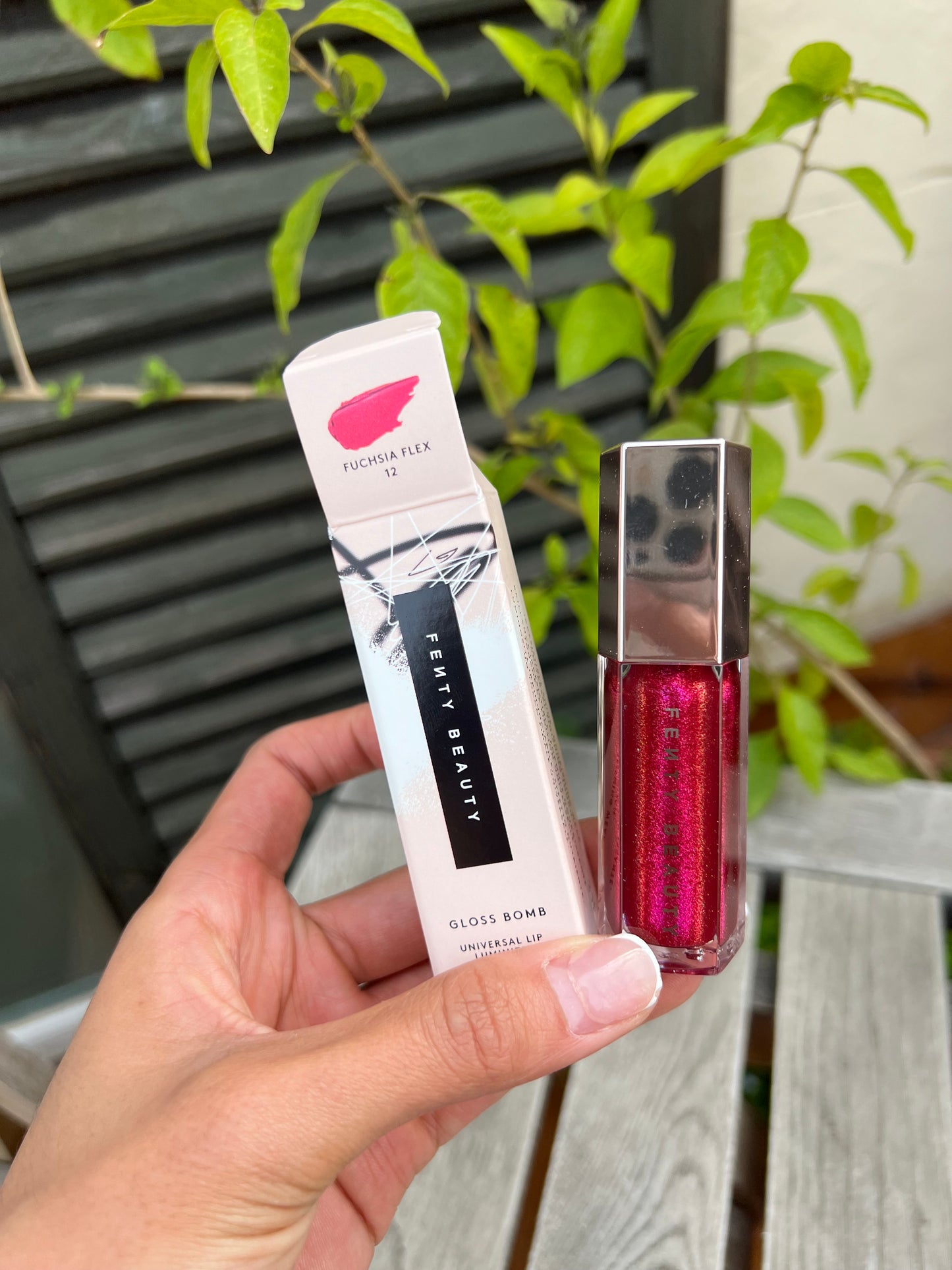 Fenty Beauty By Rihanna Gloss Bomb Universal Lip Luminizer