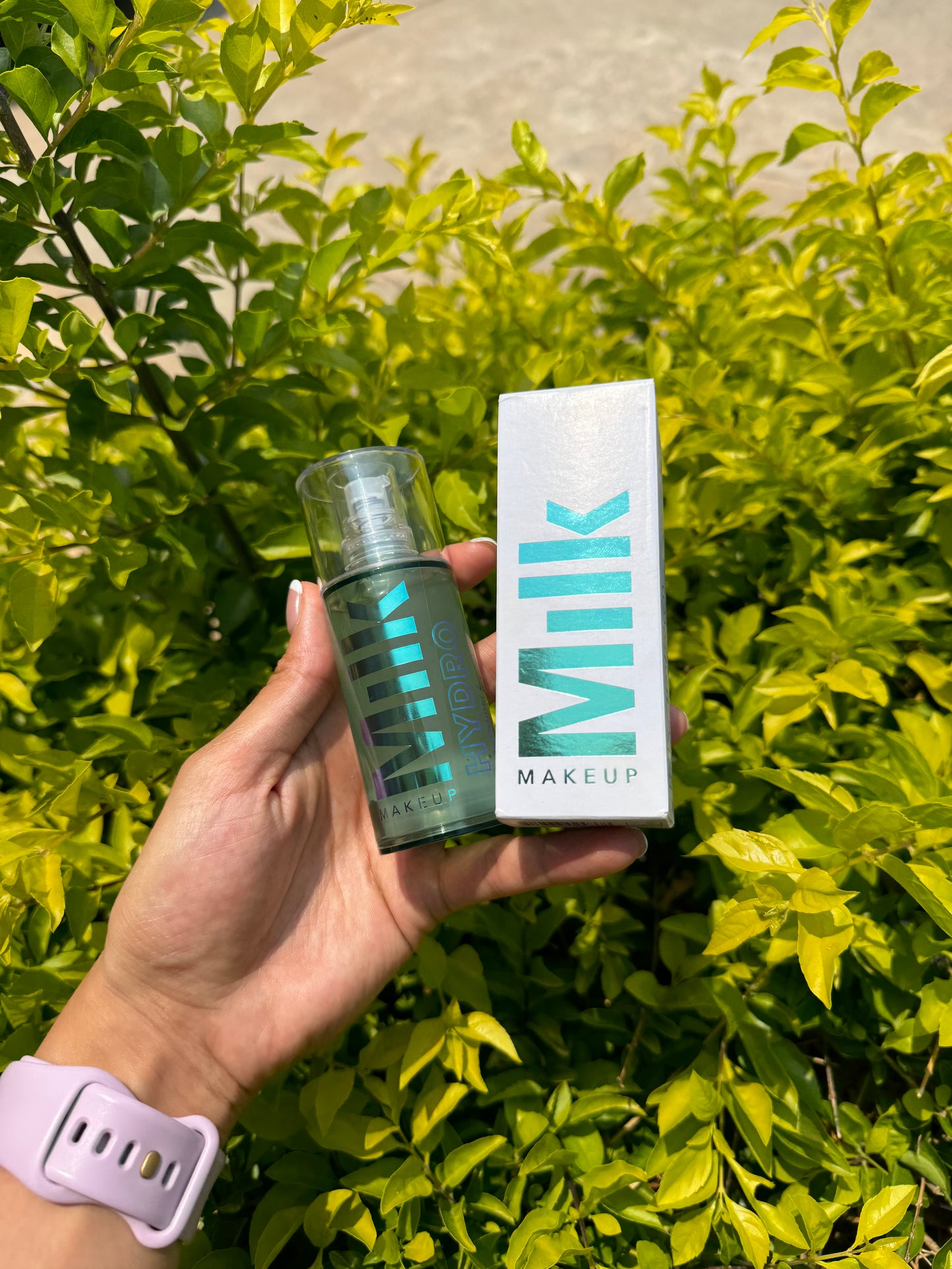 Hydro Grip Hydrating Makeup Primer with Hyaluronic Acid + Niacinamide MILK MAKEUP