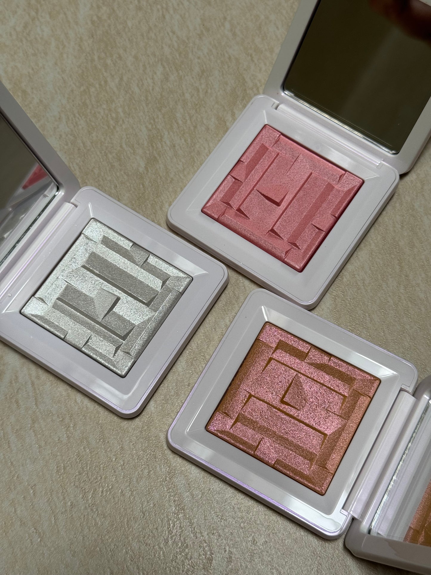 Bio-Radiant Gel-Powder Highlighter Haus Labs- ROSE QUARTZ