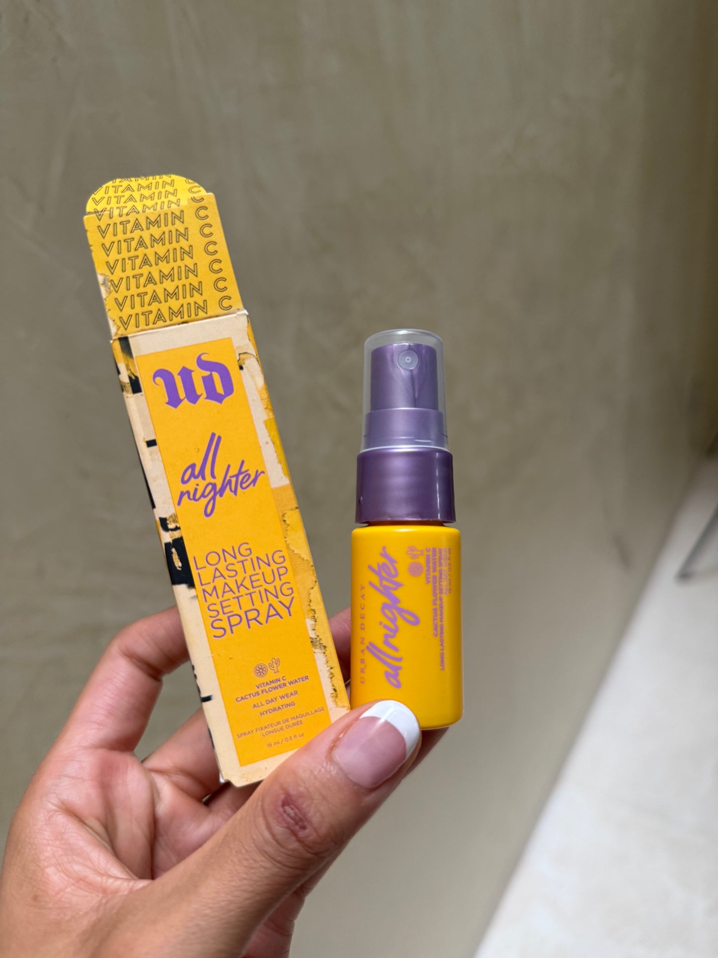 Mini Urban Decay All Nighter Vitamin C Hydrating Setting Spray 15ml