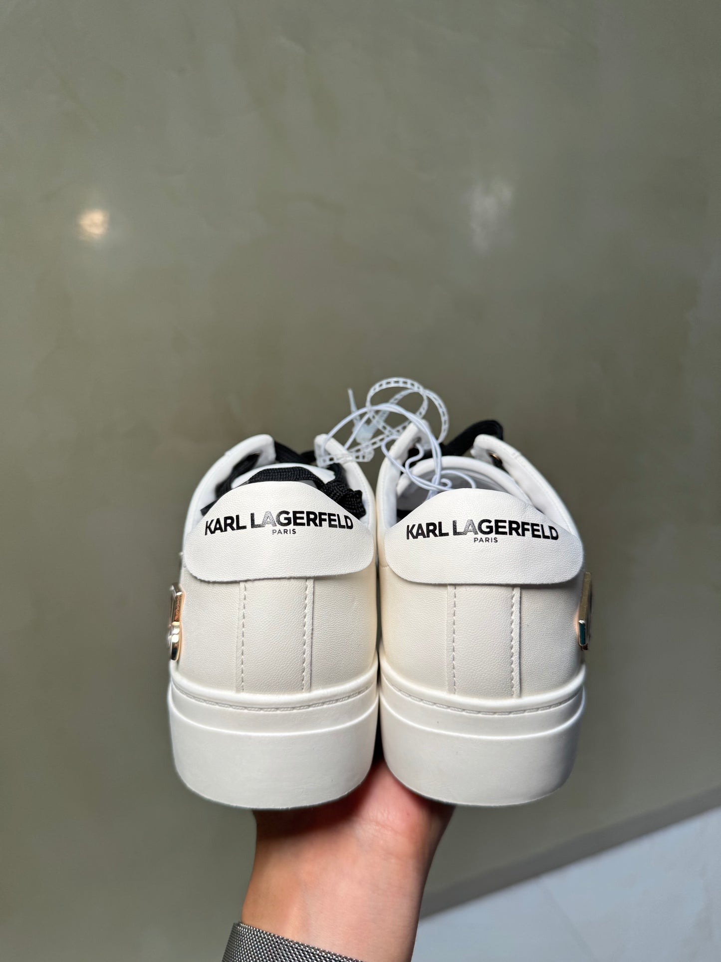 Tenis Karl Lagerfeld Talla 23mx (sin caja)