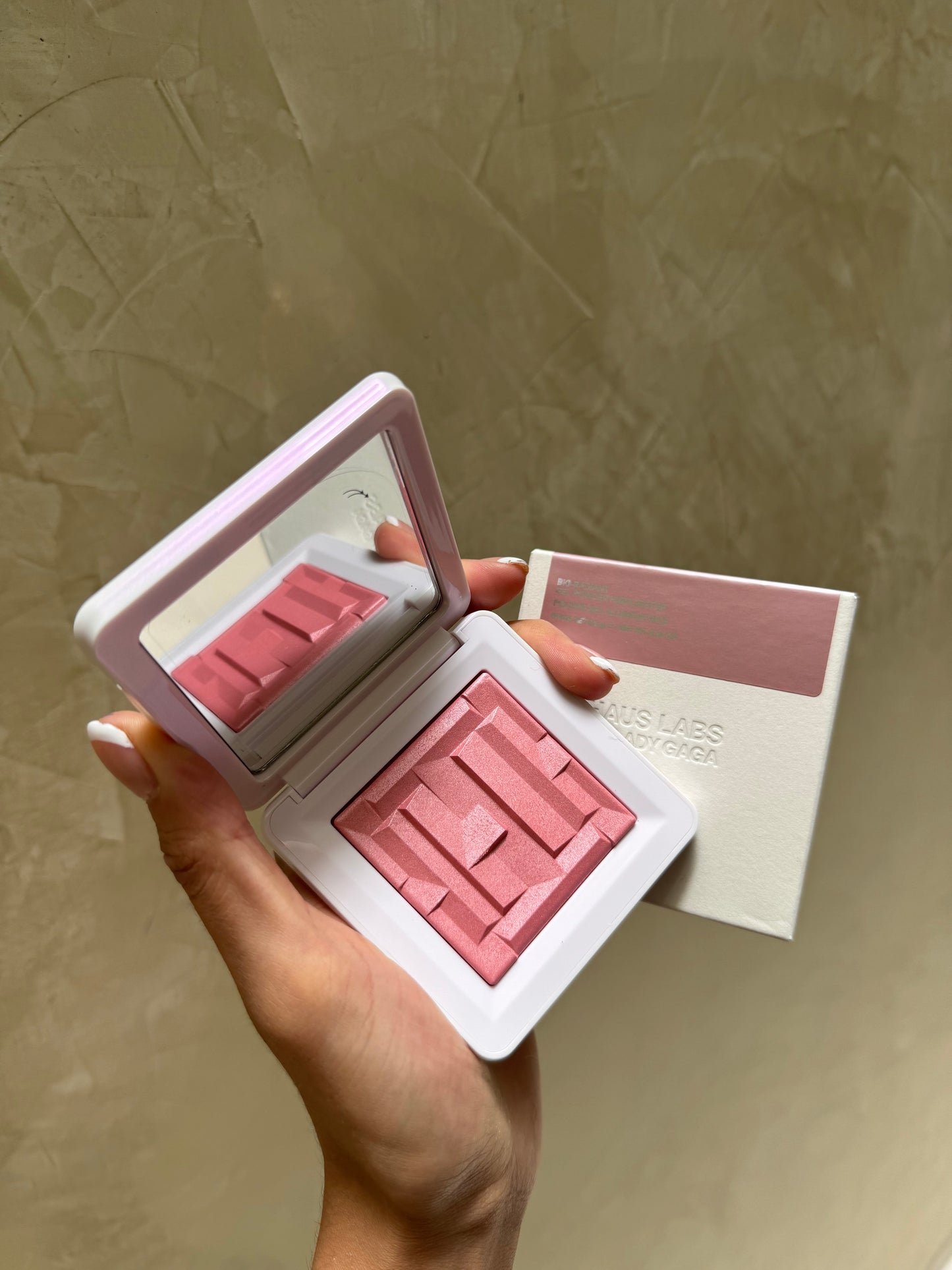 Bio-Radiant Gel-Powder Highlighter Haus Labs- ROSE QUARTZ