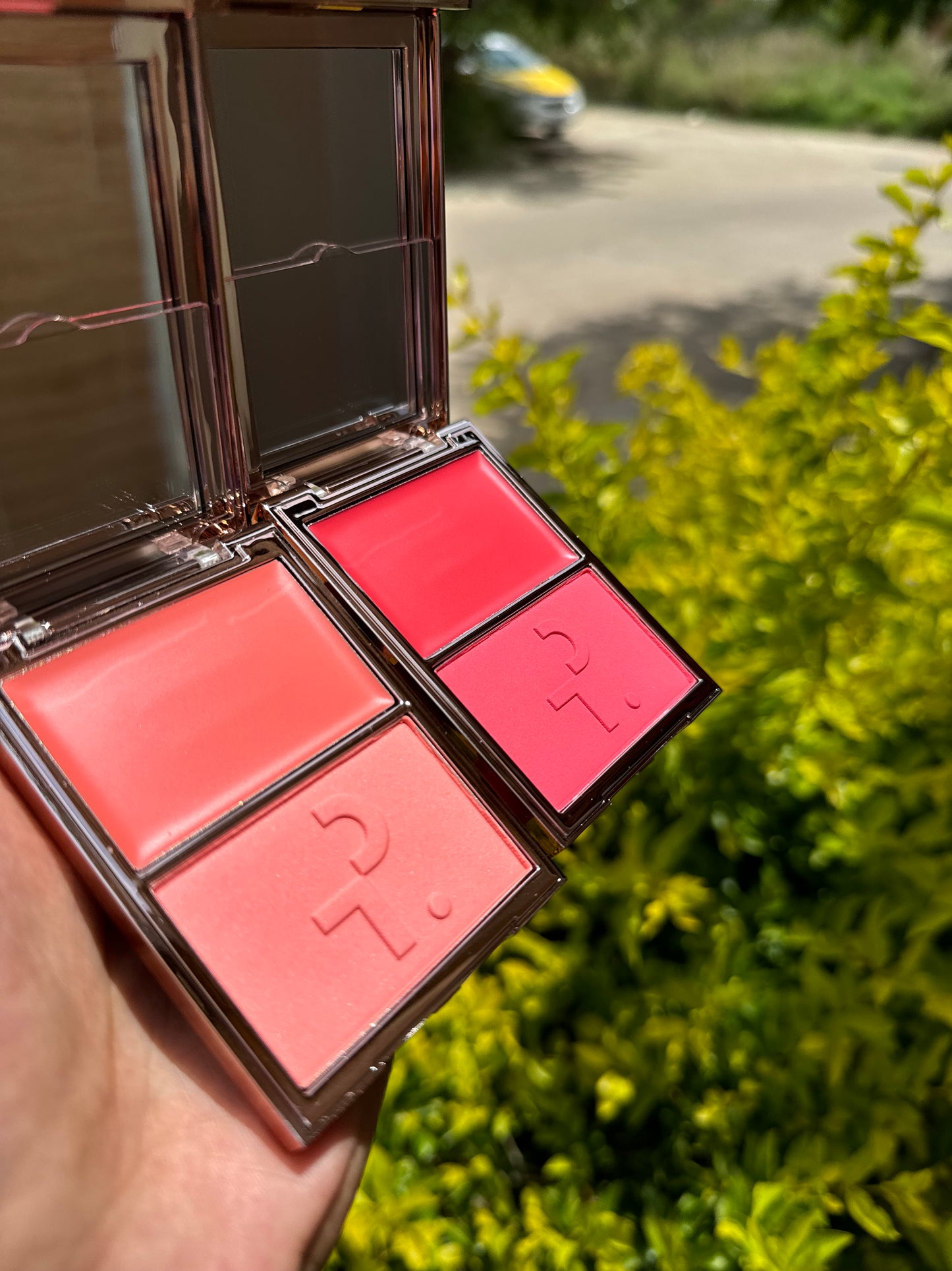 Double Take Crème & Powder Blush Patrick Ta SHE’S VIBRANT