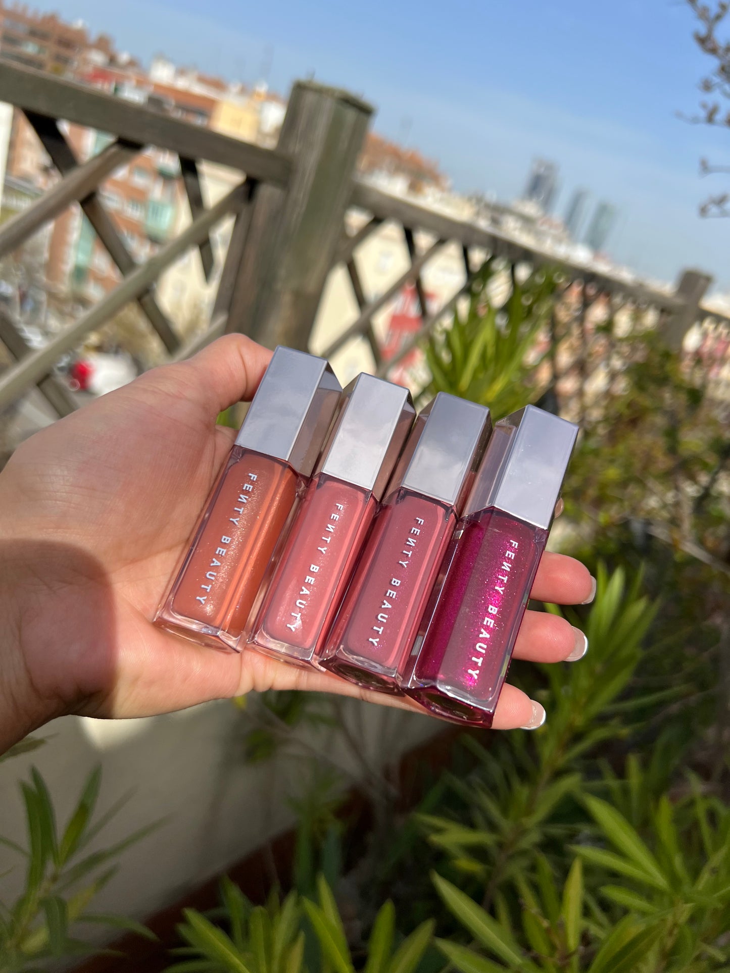 Fenty Beauty By Rihanna Gloss Bomb Universal Lip Luminizer