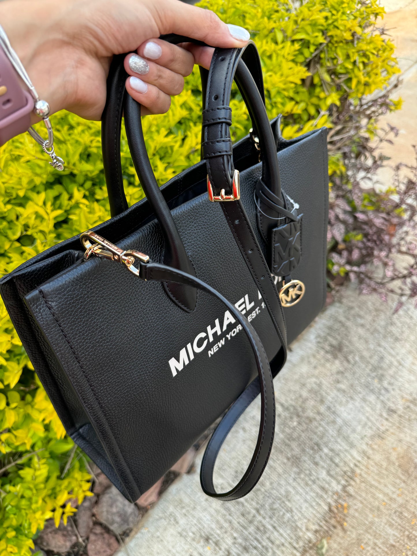 Tote Bag Michael Kors Negra con Strap delgado